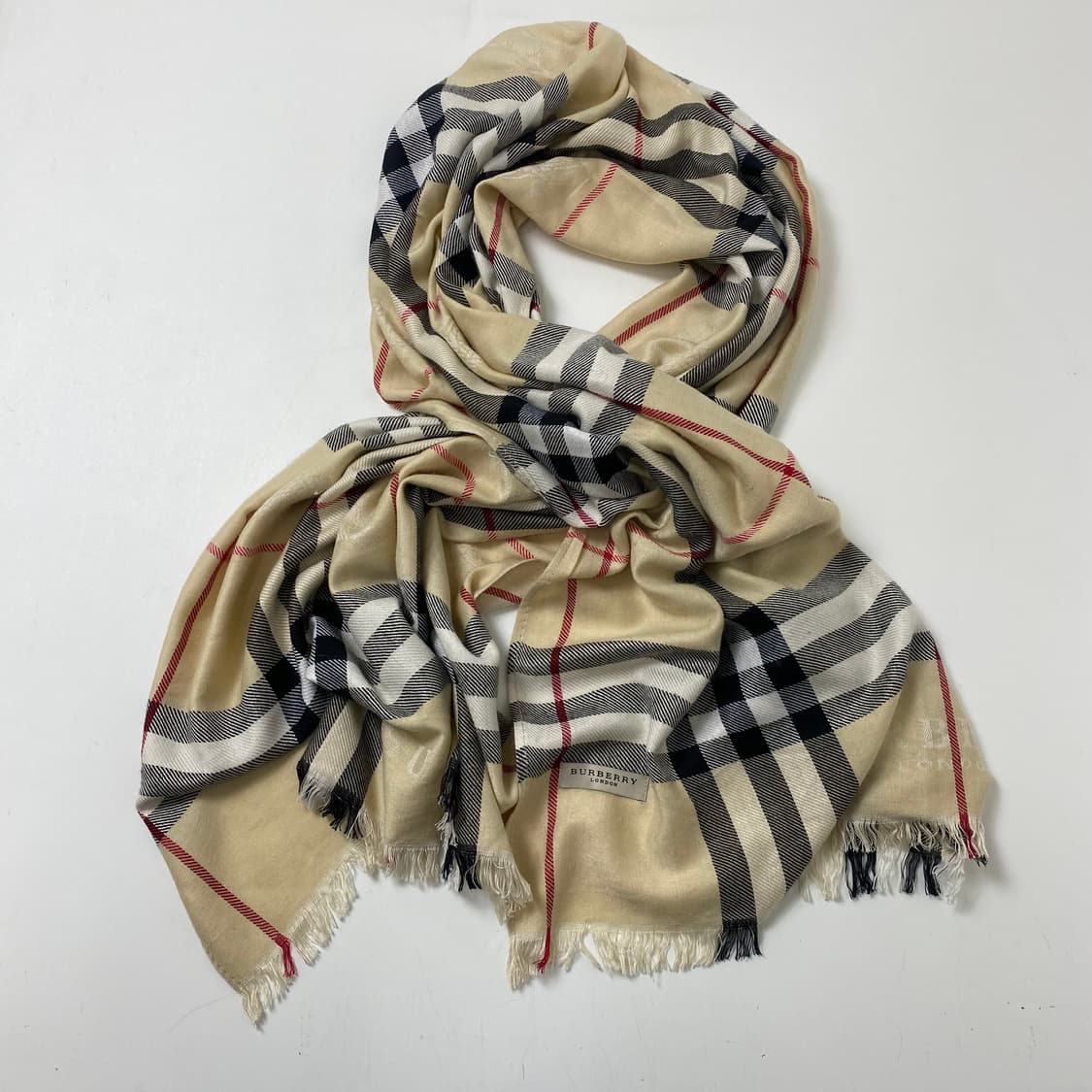 버버리 머플러 상품이미지1