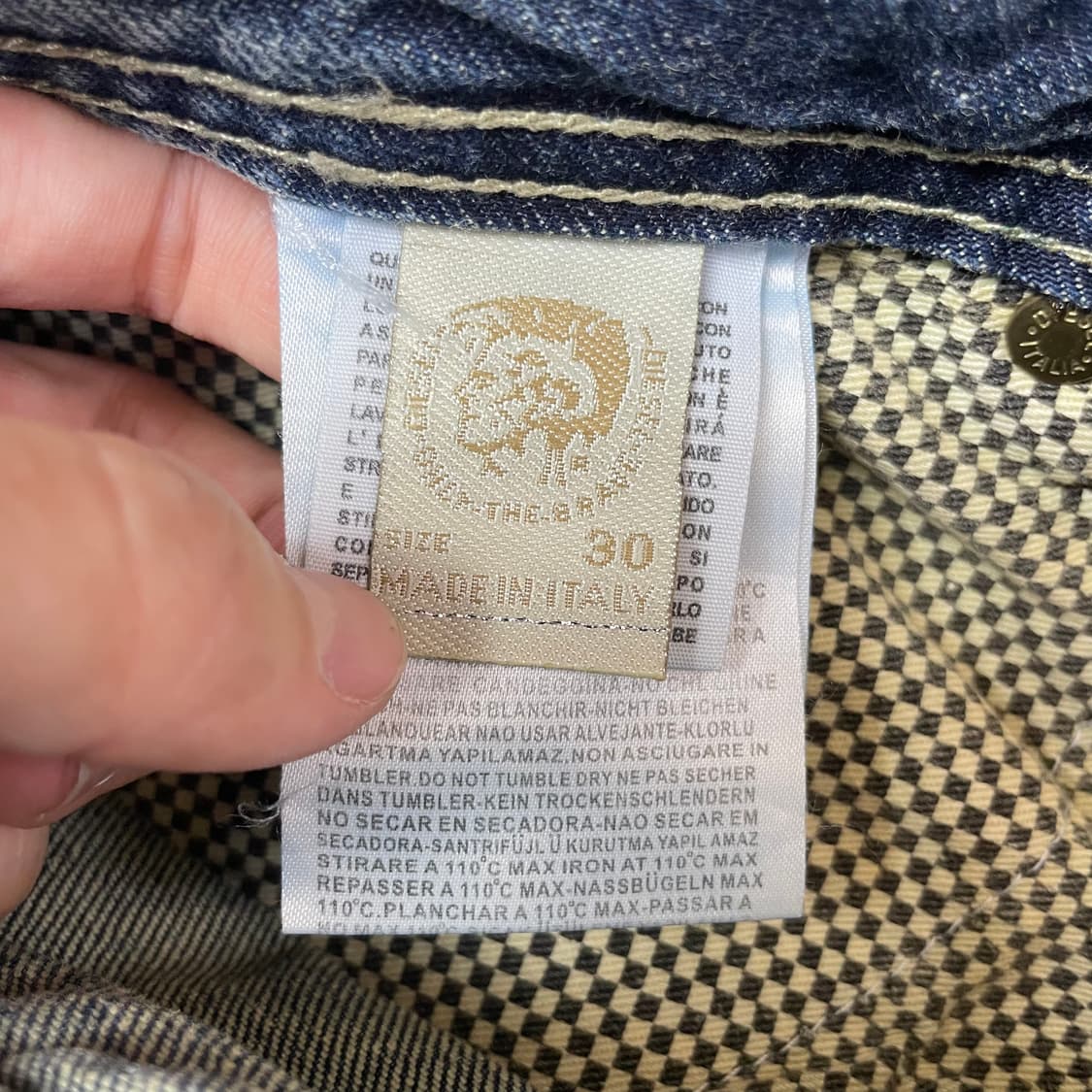 (30) 디젤 대런 레귤러 슬림 테이퍼드 3버튼 데님 팬츠 상품이미지5