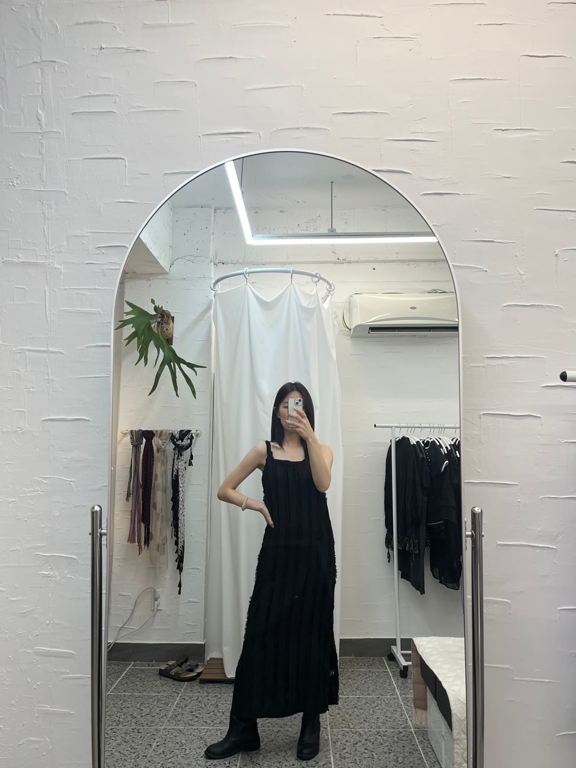 라인 포인트 블랙 롱 원피스 상품이미지1