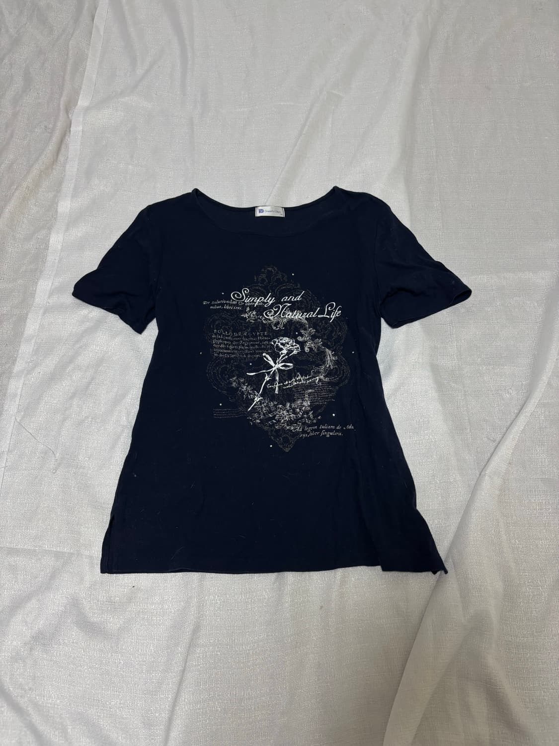 “Unknown” 00’s Gothic Print Tee 상품이미지1