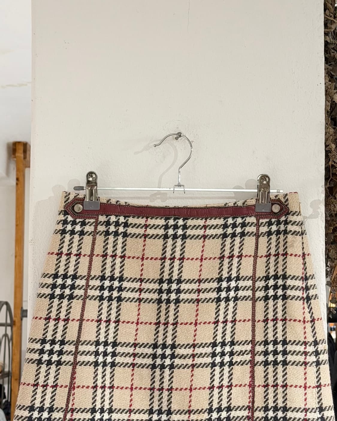 버버리 블루라벨 베이지 노바체크 미니스커트 상품이미지2