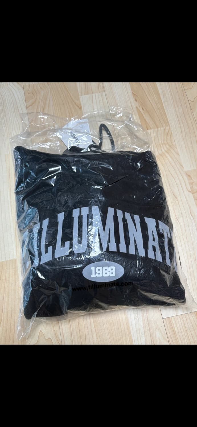 필루미네이트 후드티 상품이미지1