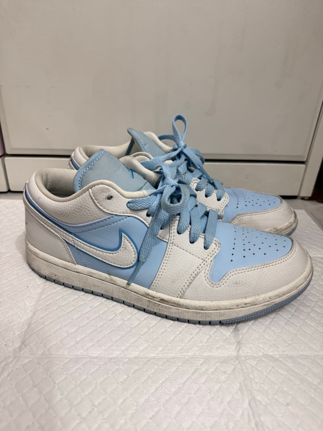 에어 조던 1 로우 세일 아이스 상품이미지1