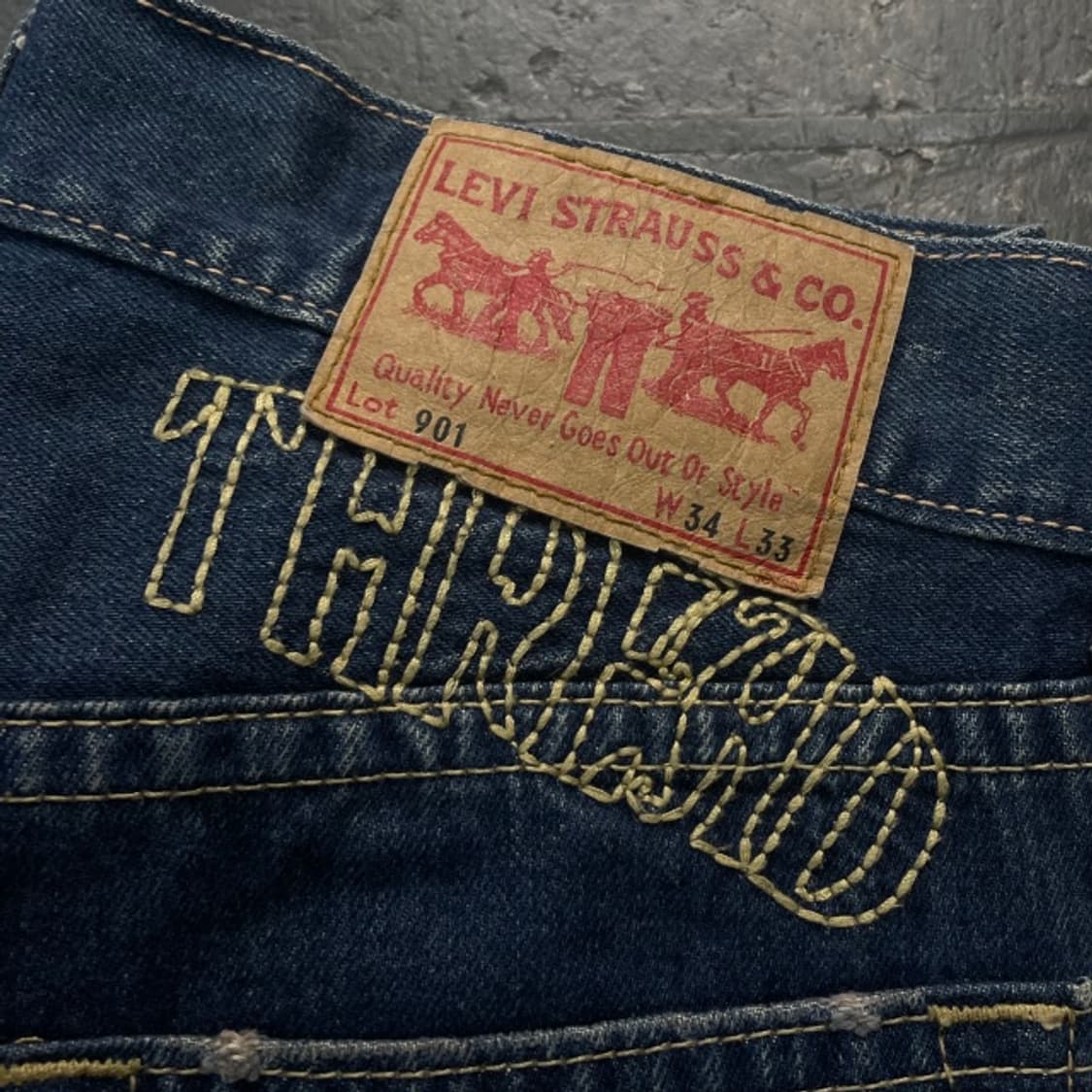 34 리바이스 타입원 901 THREAD 자수 청바지 상품이미지3