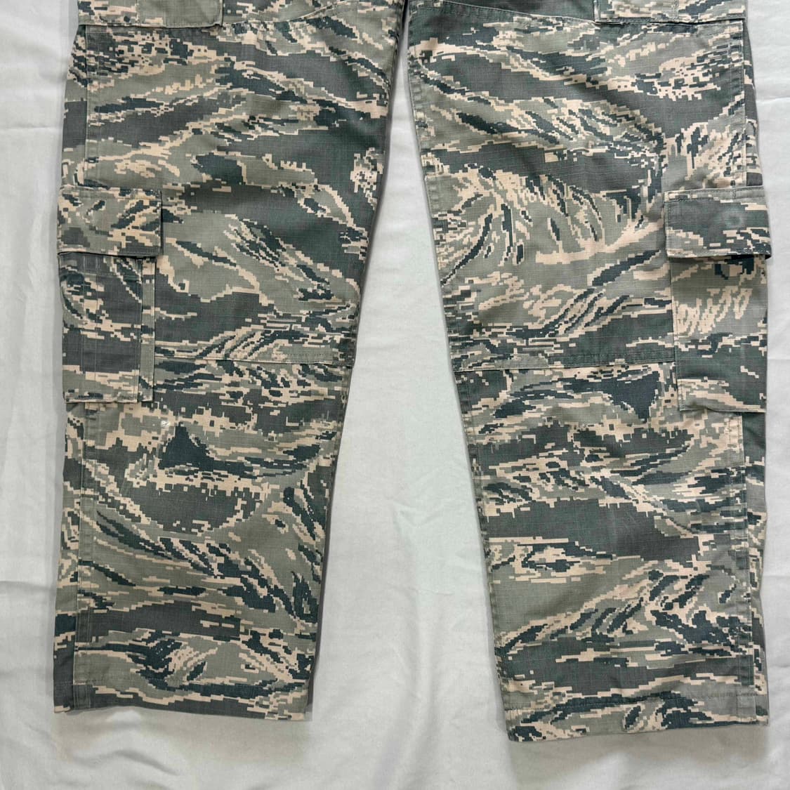 미군 ABU 디지털 카모 멀티 포켓 카고 팬츠 상품이미지3