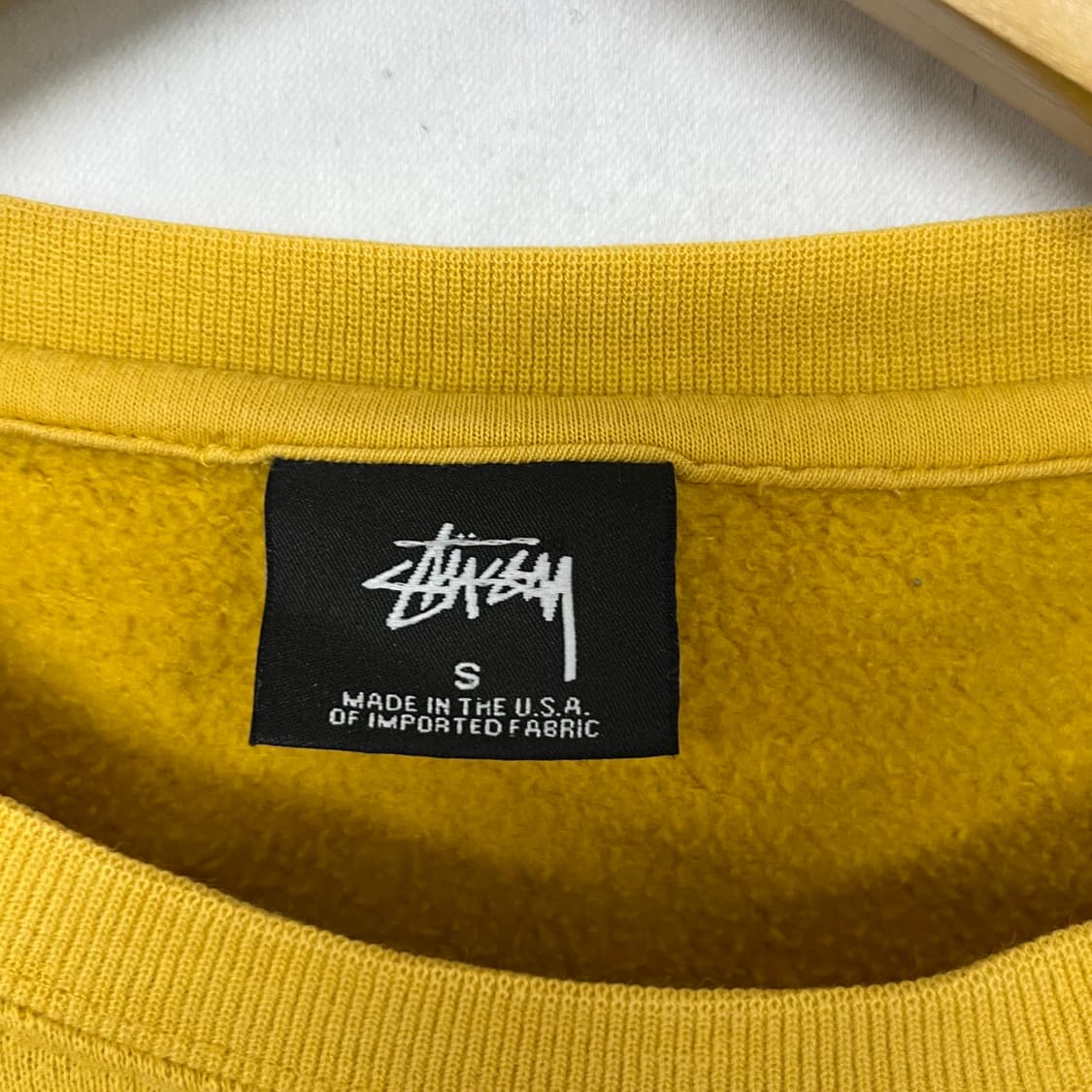 스투시 베이직 자수 로고 맨투맨 머스터드 상품이미지4