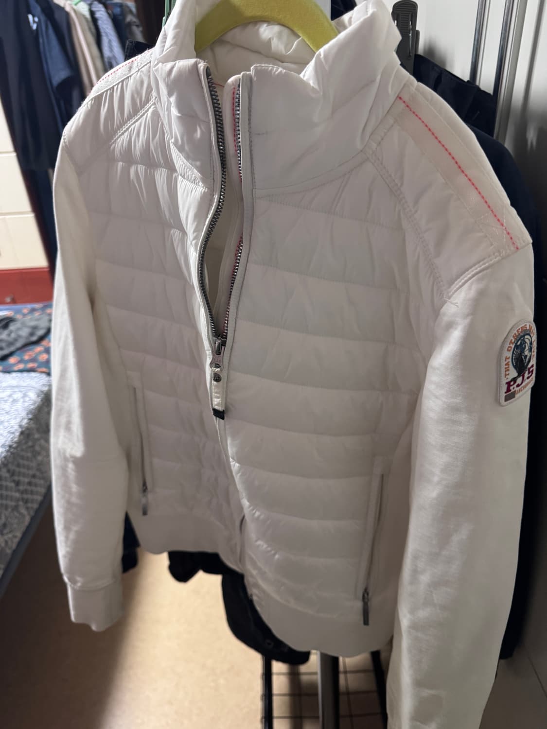 파라점퍼스 흰색 경량패딩 상품이미지1