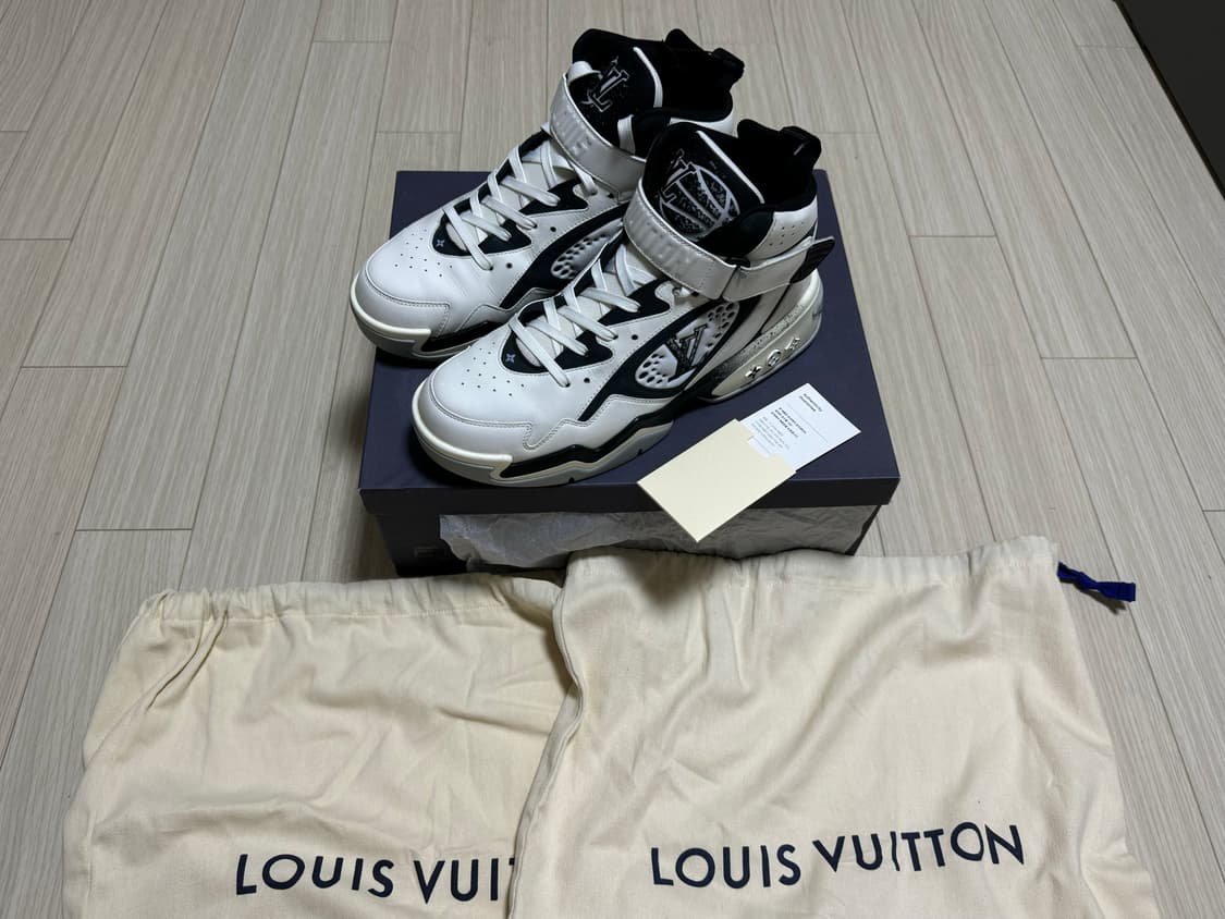 루이비통 LV 트레이너2 하이탑 8 1/2 사이즈 실측 280 상품이미지3