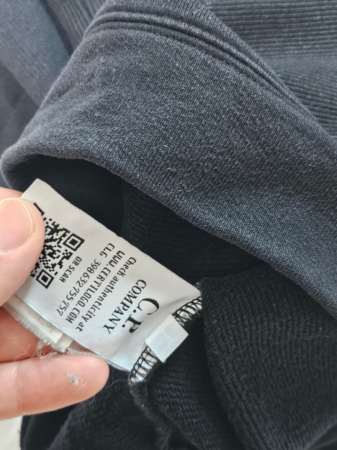 C.P 컴퍼니 빅로고 맨투맨 블랙 M 상품이미지5