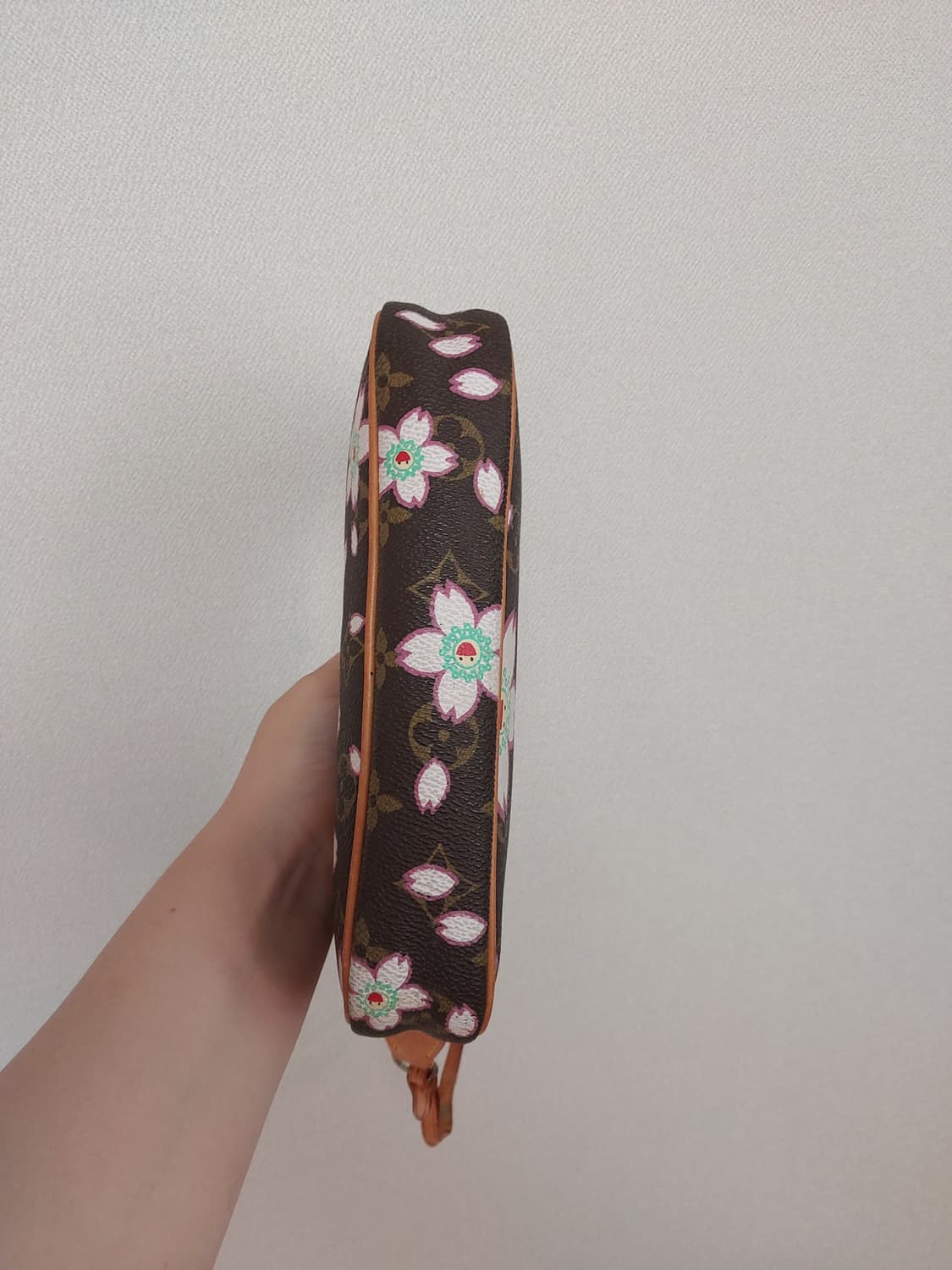 루이비통 체리블라썸 무라카미 미니백 상품이미지7