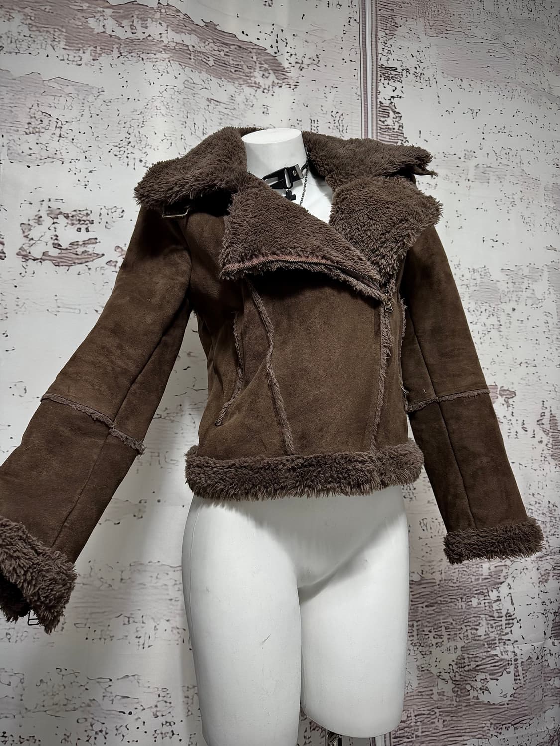 Brown buckle detail shearling jacket 상품이미지3