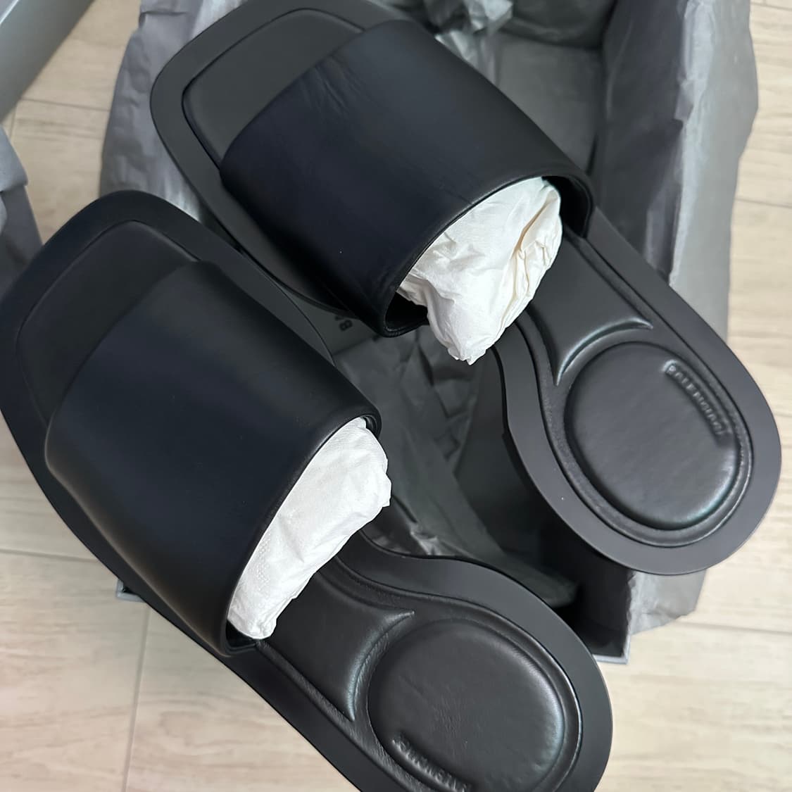 Balenciaga void slide black 상품이미지6