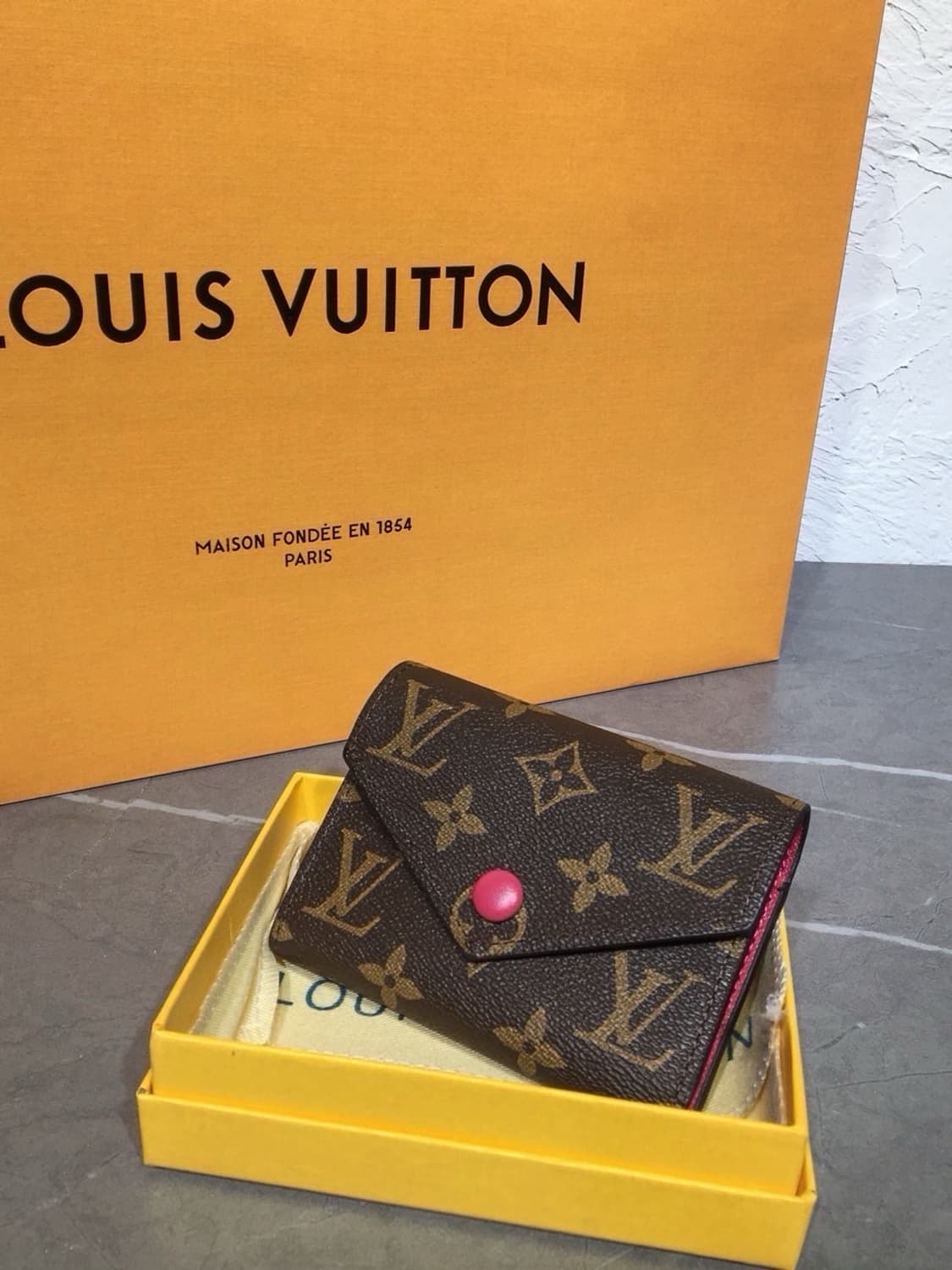 루비비통 모노그램 빅토린 월렛 카드지갑,반지갑(5색상) 상품이미지8