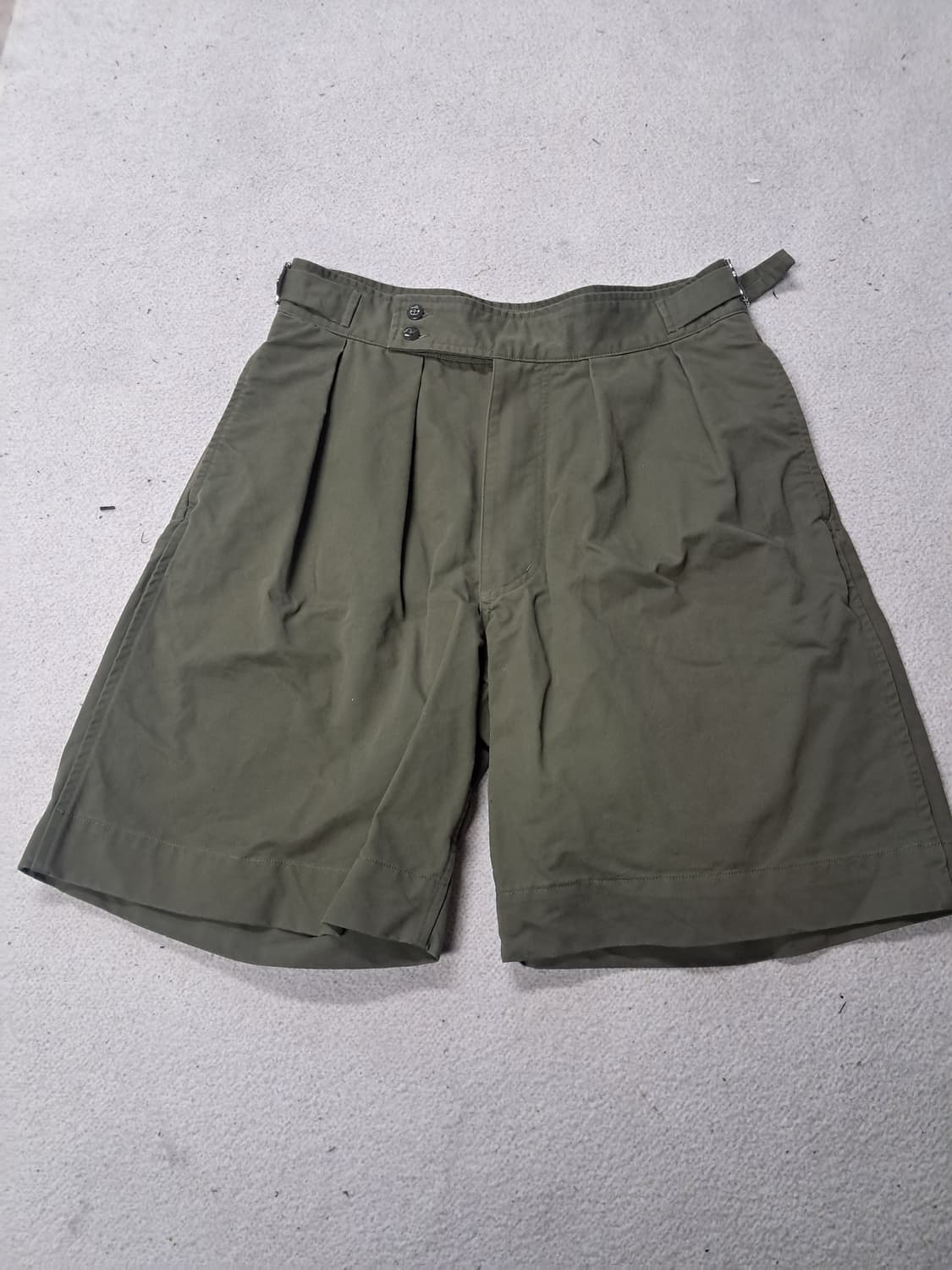 아웃스탠딩 투턱 구르카 쇼츠 상품이미지1