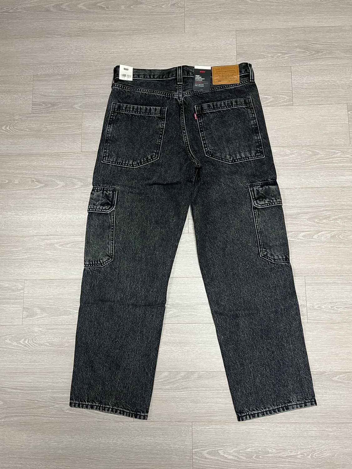 (새상품) 리바이스 568 블랙 데님 카고 팬츠 프리미엄 라인 상품이미지3