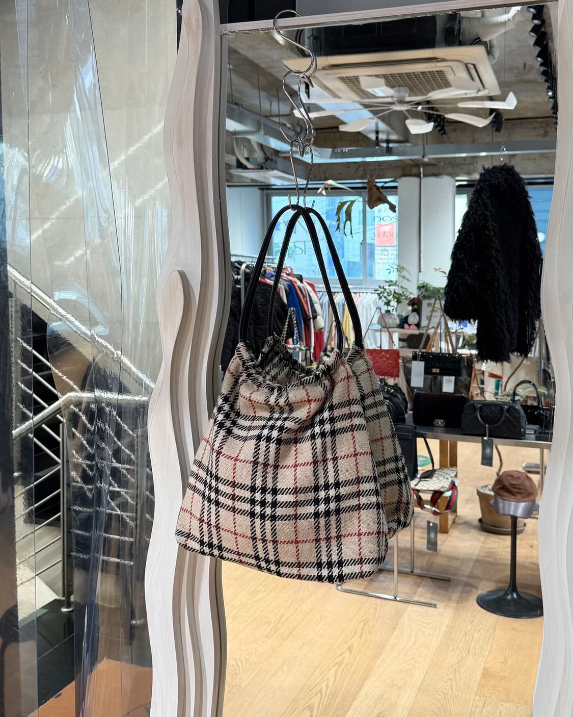 버버리 노바체크 울 숄더백  상품이미지1