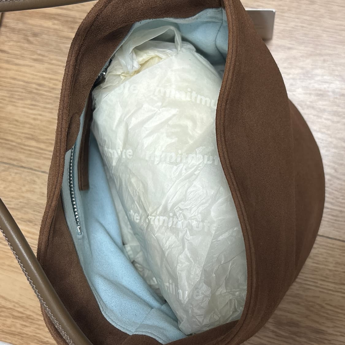 미닛뮤트 토보백 우디 (5회착용, 택O) 상품이미지5