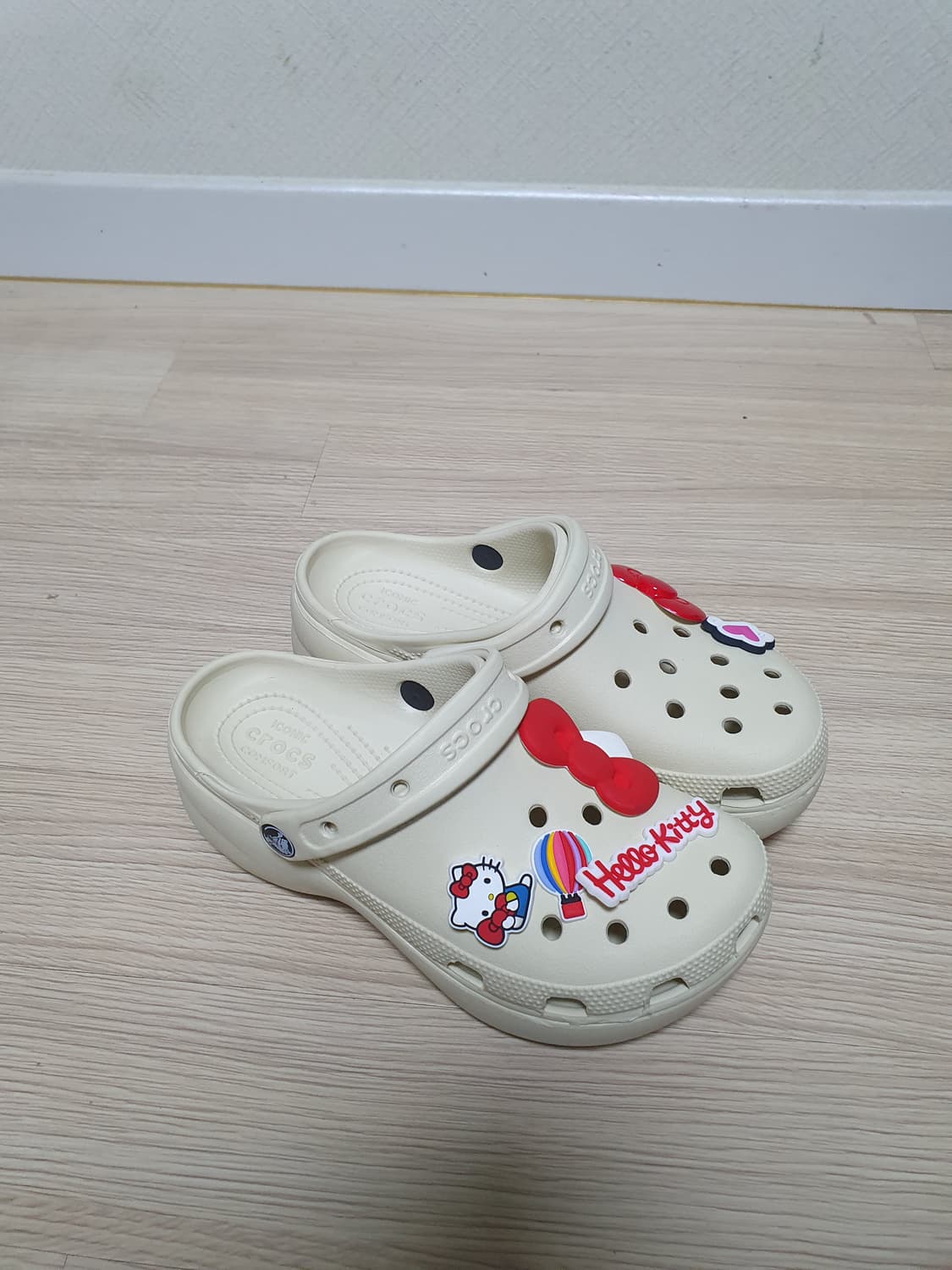 크록스 클래식 플랫폼 샌들 슬리퍼 240 상품이미지2