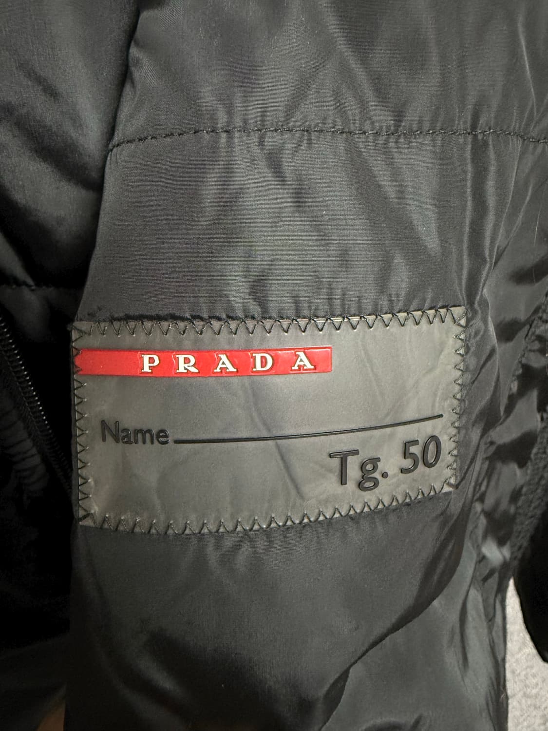 (정품)프라다 차콜 점퍼 50size 상품이미지4