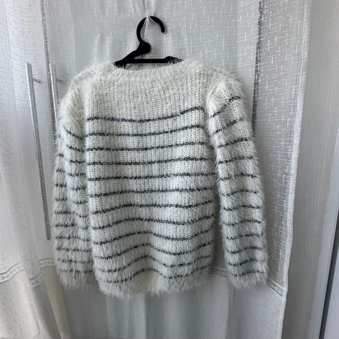 사랑스러운 아이보리 줄무늬 포슬이 니트 스웨터 상품이미지9