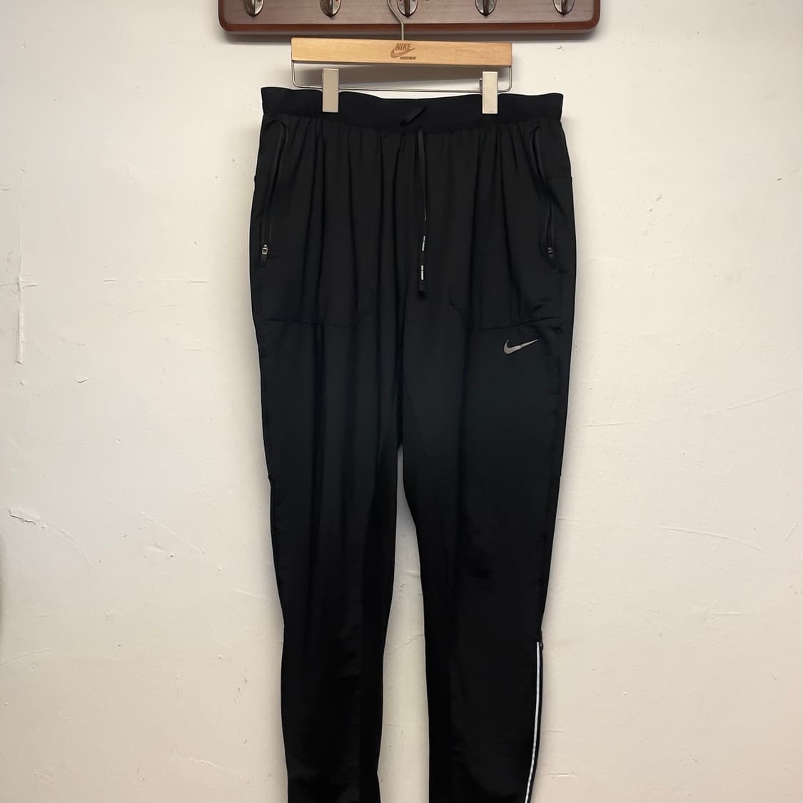 나이키 페놈 엘리트 블랙 러닝 트랙 팬츠 상품이미지1