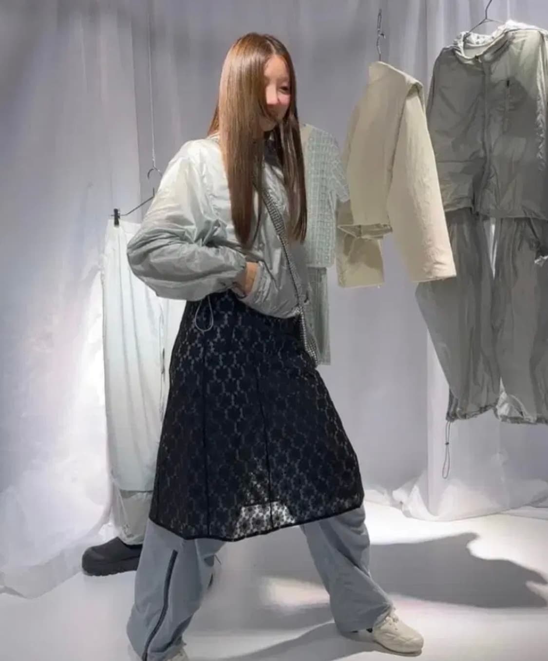 아모멘토 후드 셔링 점퍼, 바람막이 상품이미지5