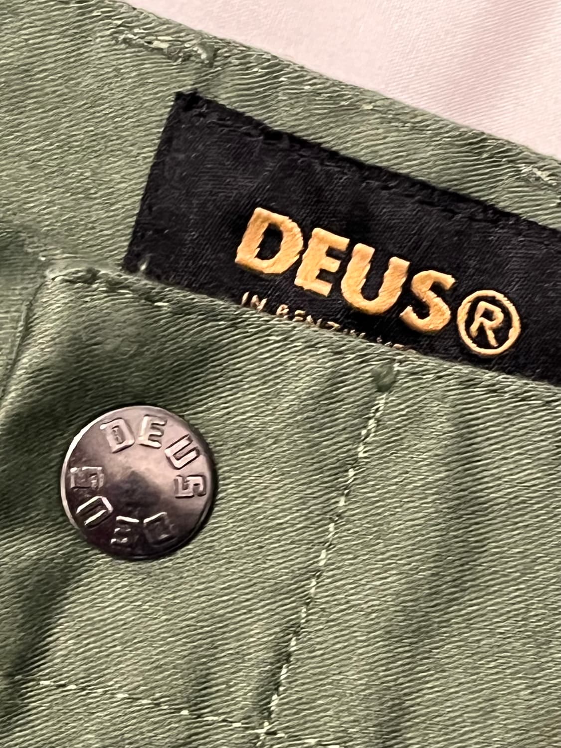 [30]DEUS 카키색 남성 바지 상품이미지2