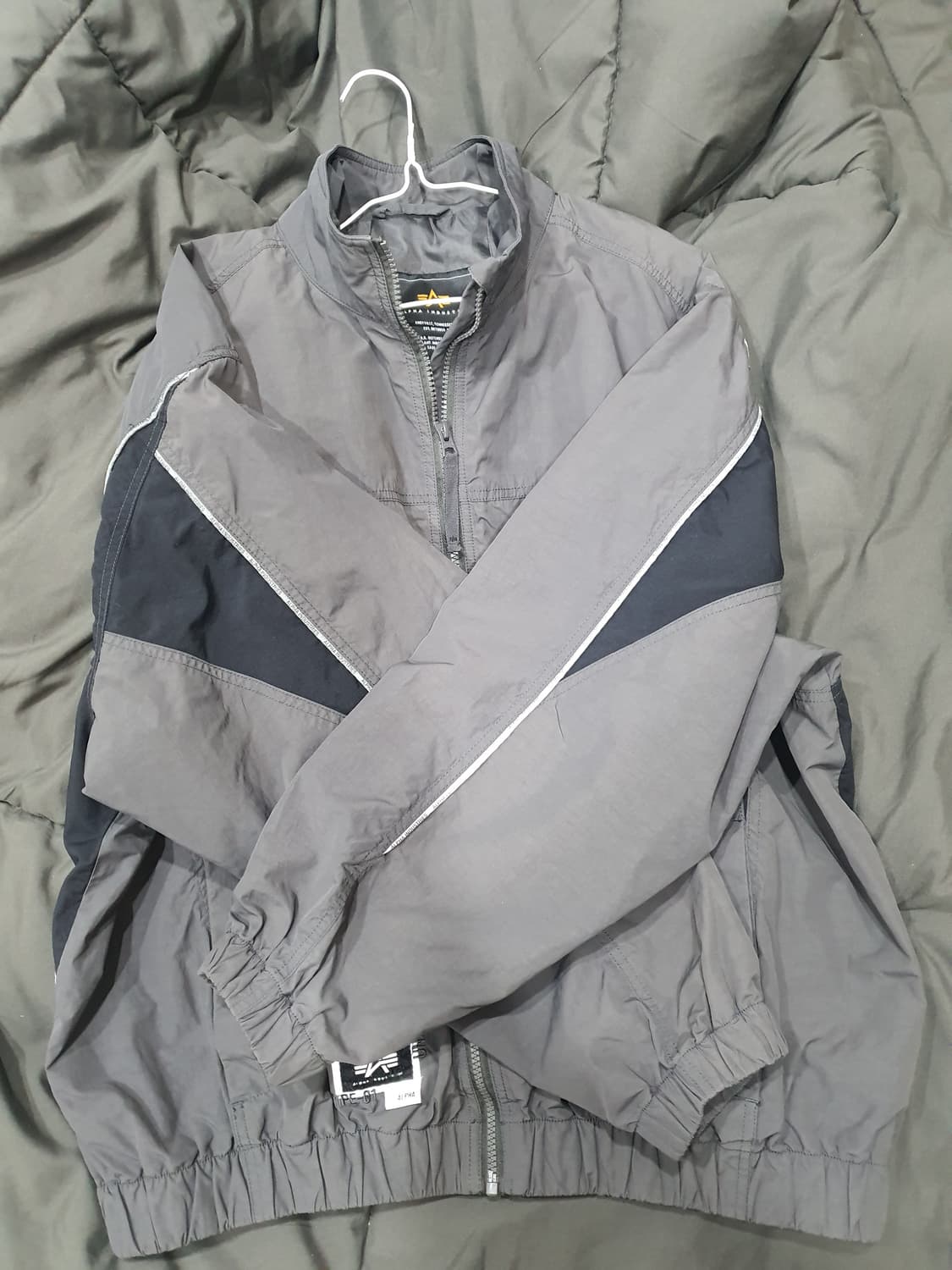 알파인더스트리 나일론트랙탑 바람막이 상품이미지2