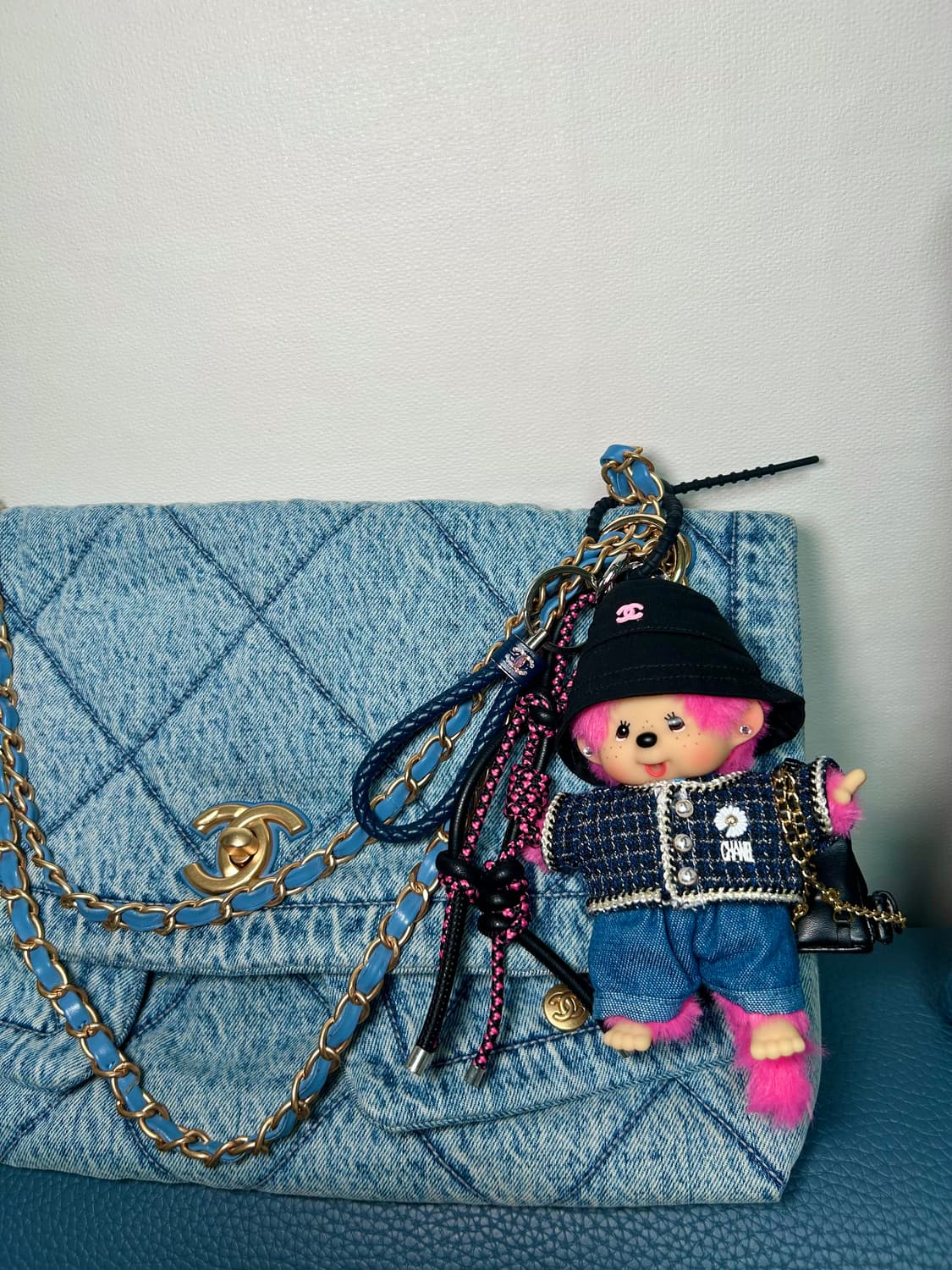 (113)정품몬치치 커스텀키링 🖤💖핑크퍼 트위드자켓 상품이미지6