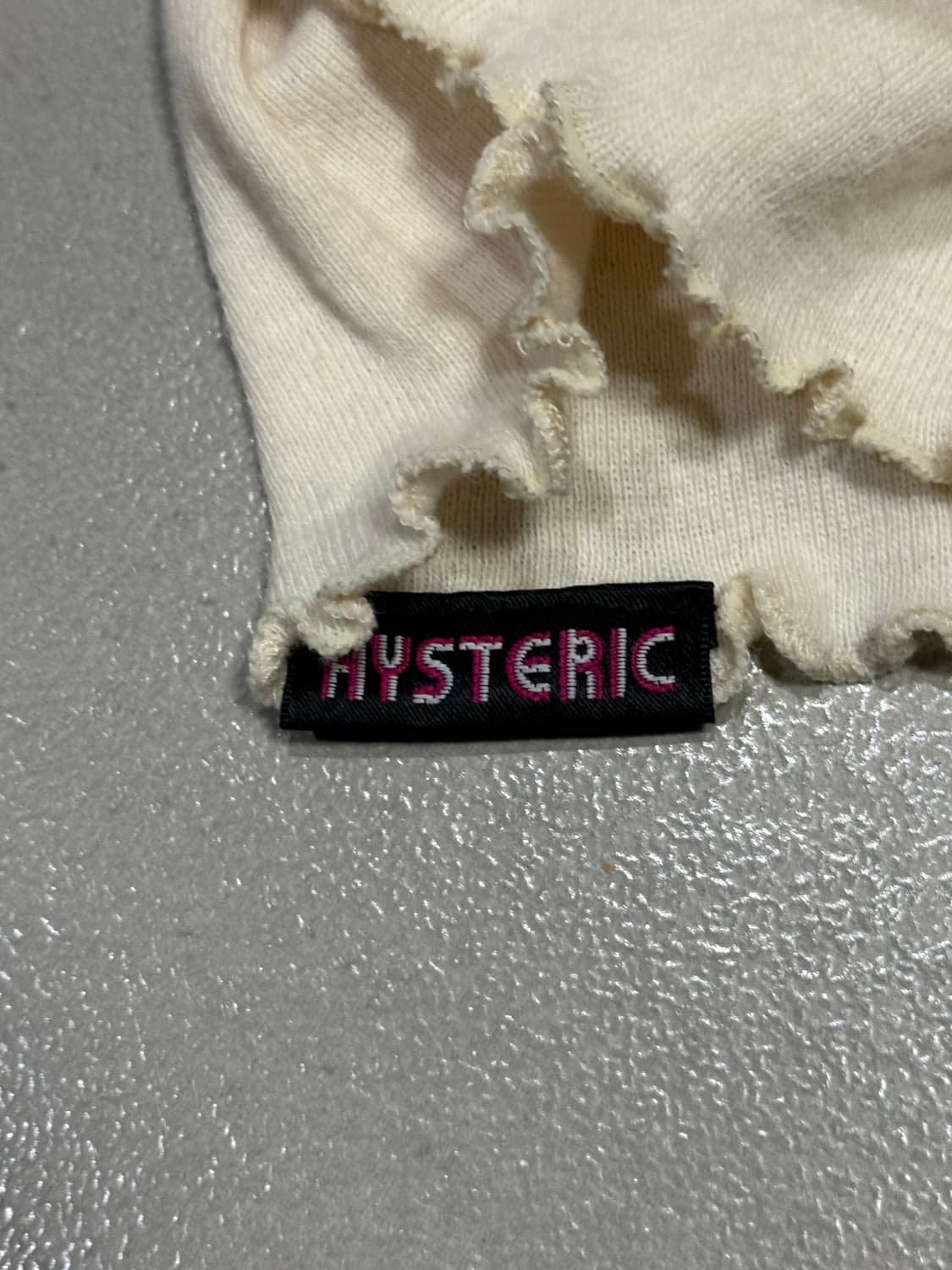 히스테릭 글래머 아카이브 프릴 디테일 ysl 오마주 로고 니트 상품이미지6