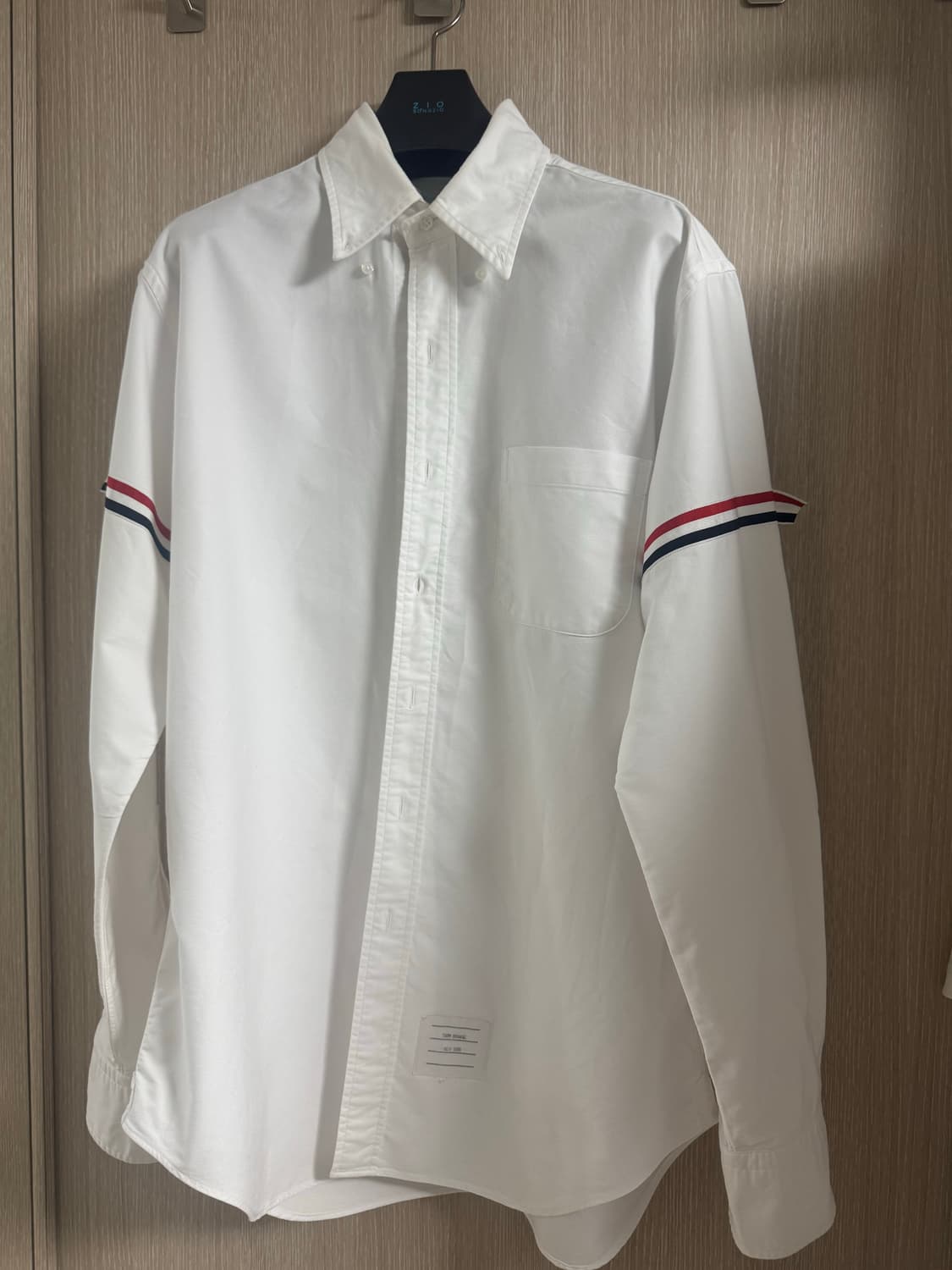 [5사이즈] 톰브라운 암밴드 셔츠 화이트 상품이미지2