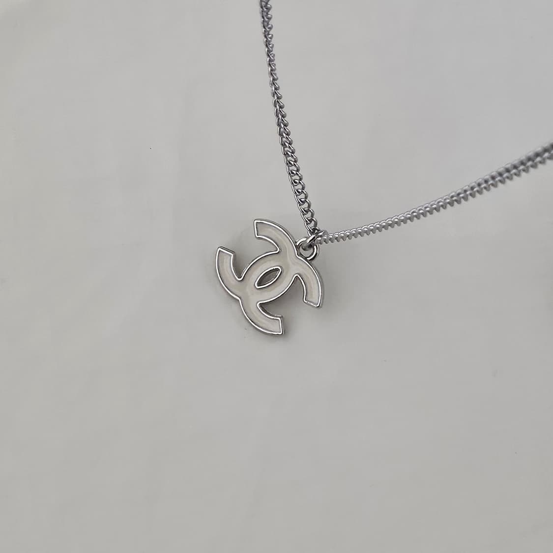 샤넬 베이지 CC로고 빈티지 업사이클링 목걸이 상품이미지2