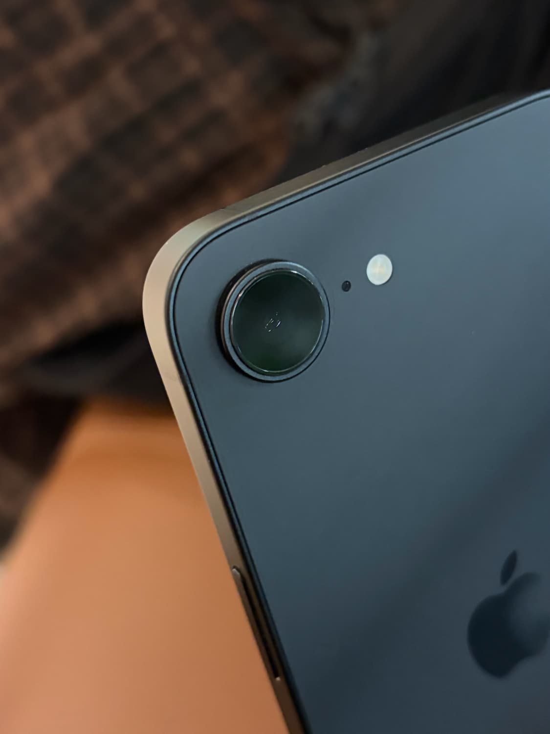 아이폰 16e 128 카메라 무음  상품이미지2