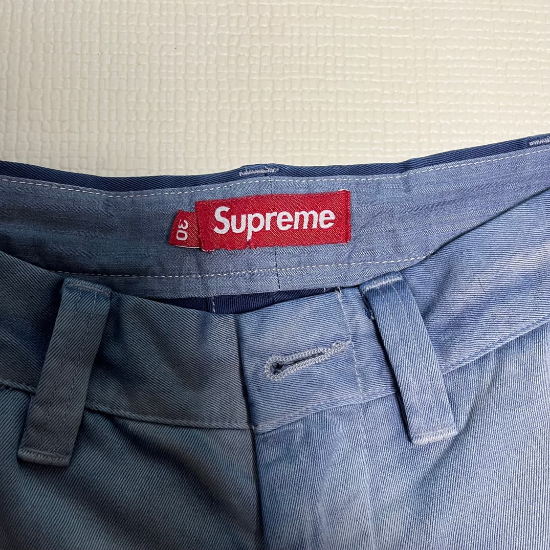 슈프림 핀업걸 치노 팬츠 워시드 네이비 상품이미지4