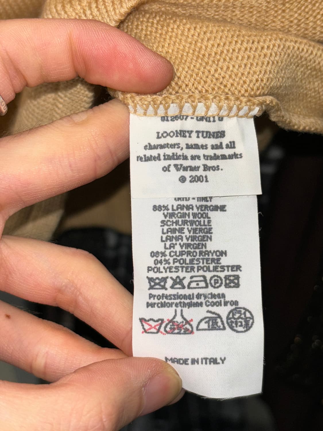 아이스버그 루니툰즈 대피 덕 니트 상품이미지7