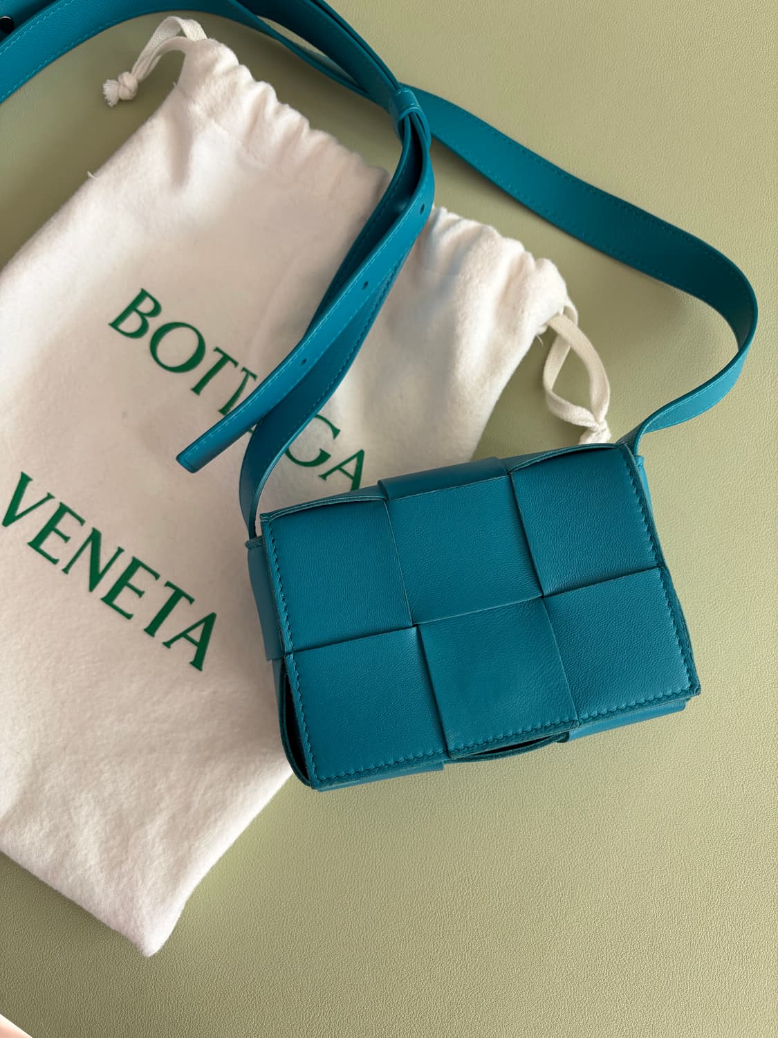 보테가베네타 미니 카세트백 mermaid 컬러 상품이미지1