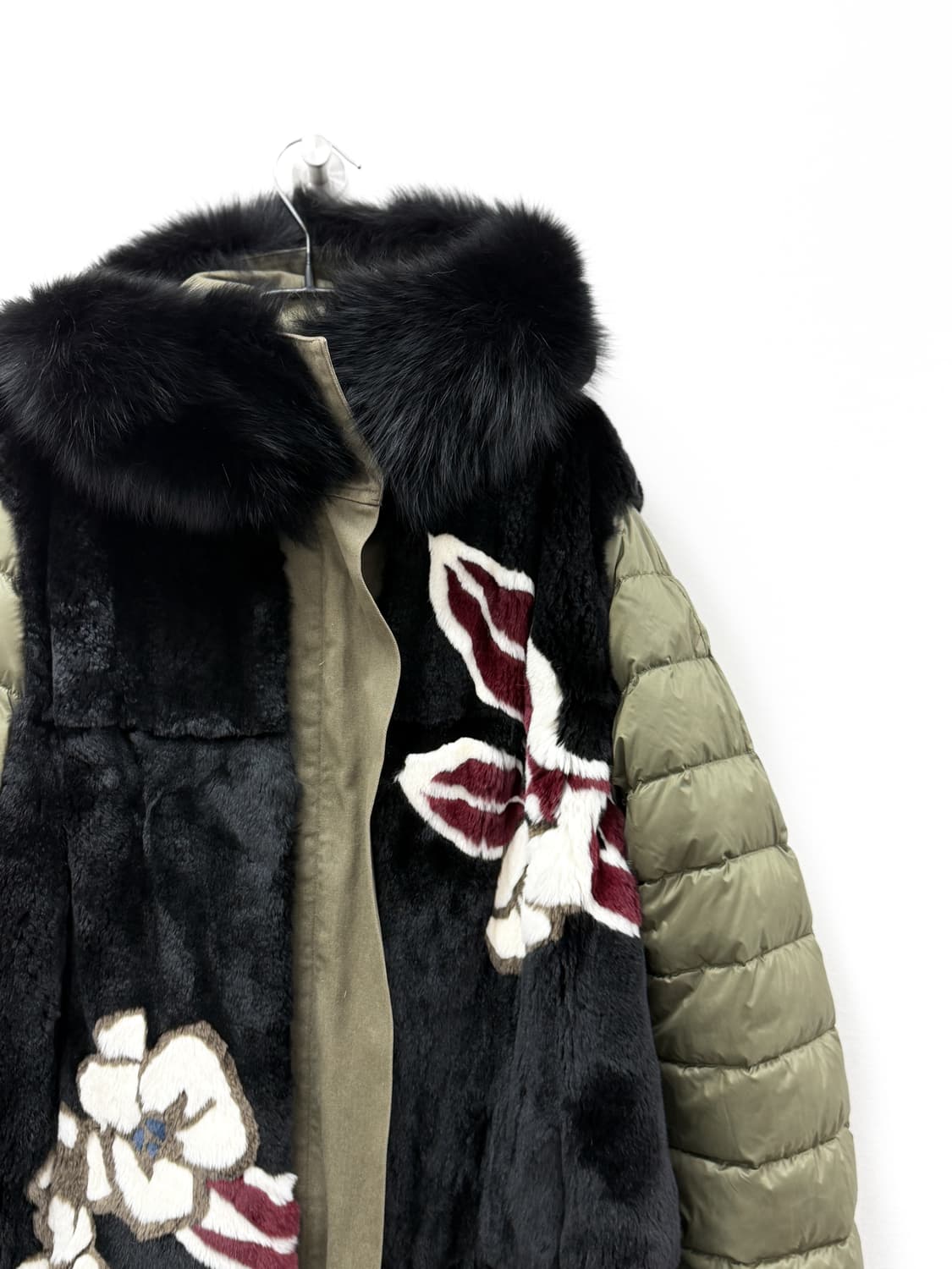 이브살로몬 아미 리버시블 렉스 퍼 패딩 코트 상품이미지3