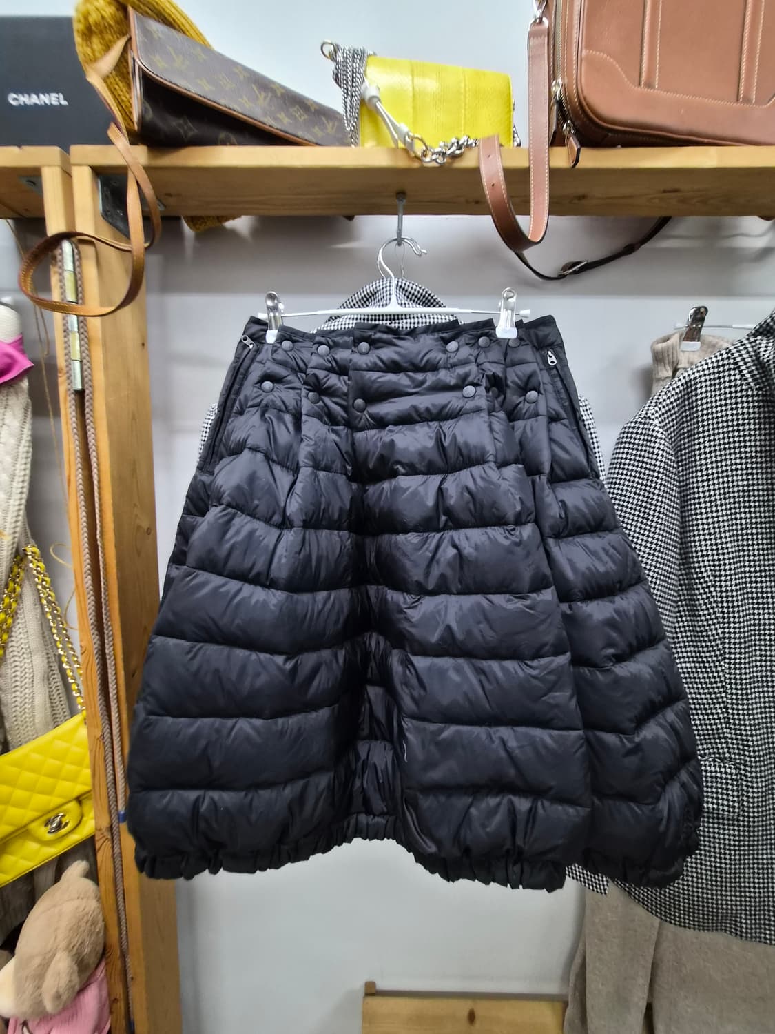 코스 내피퀼팅 루즈핏 자켓. 코오롱 구스패딩스커트 상품이미지6