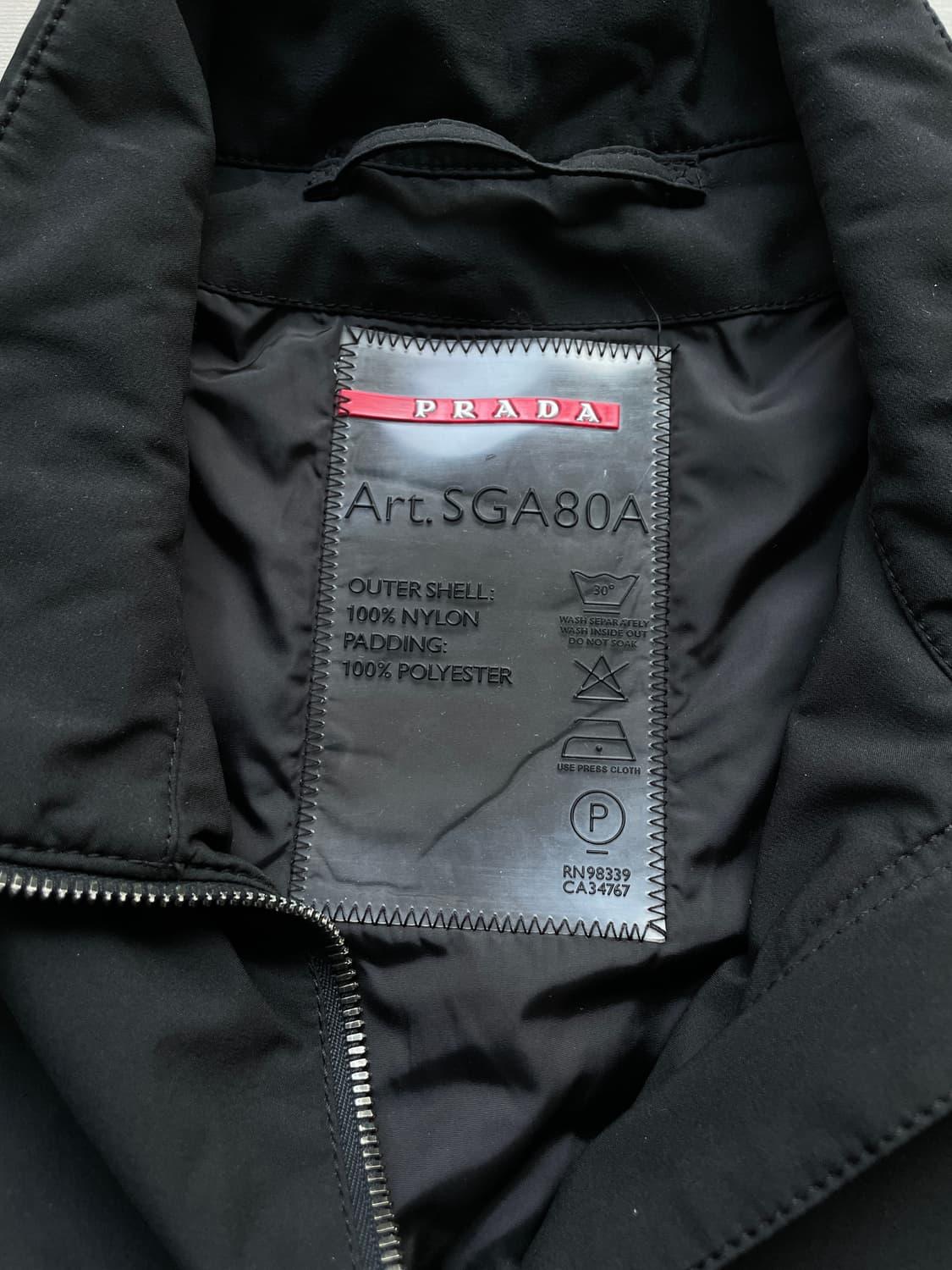 프라다 스포츠 패딩 자켓 상품이미지3