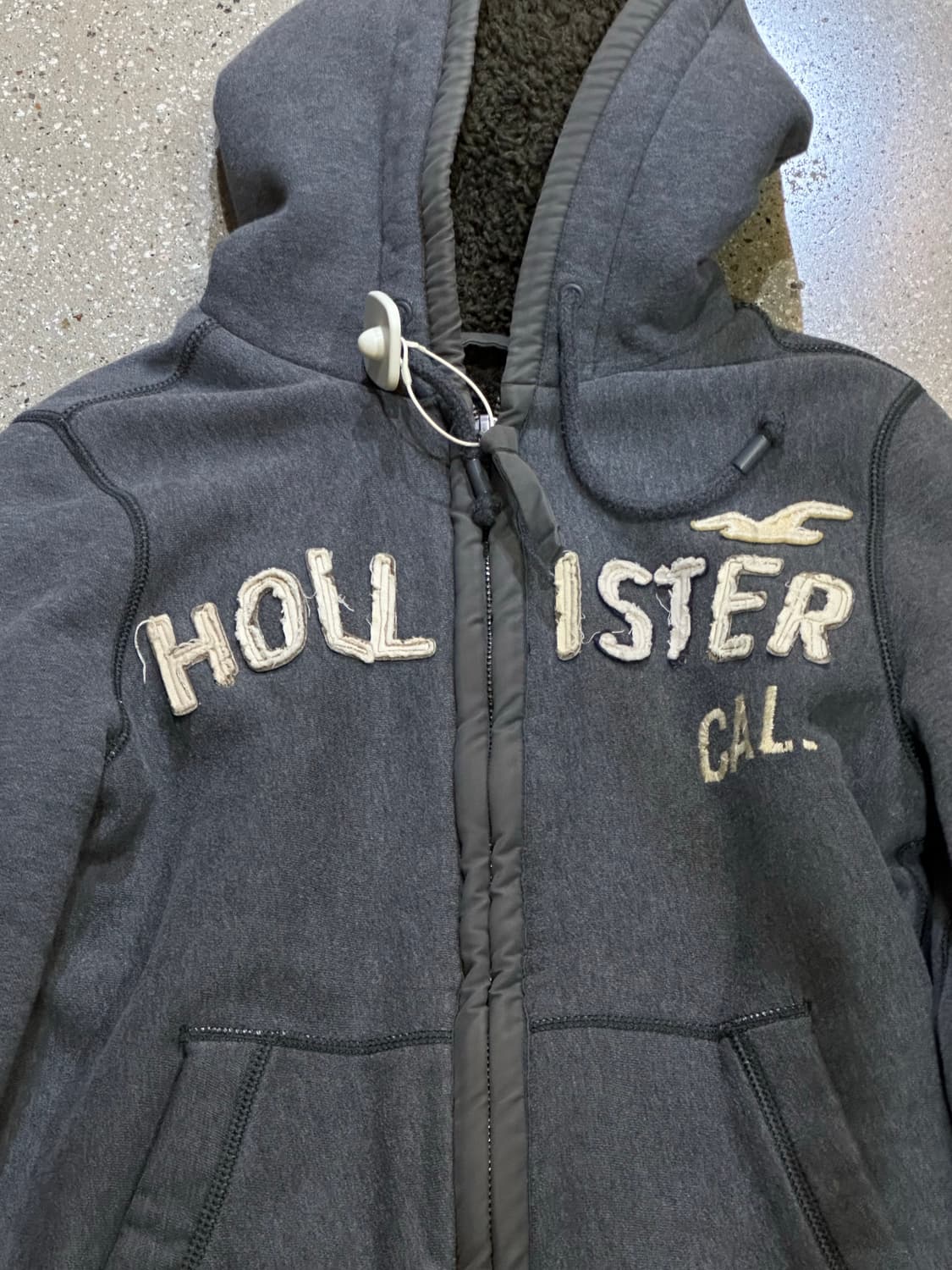 HOLLISTER 홀리스터 그레이 양털후드집업💯 상품이미지4