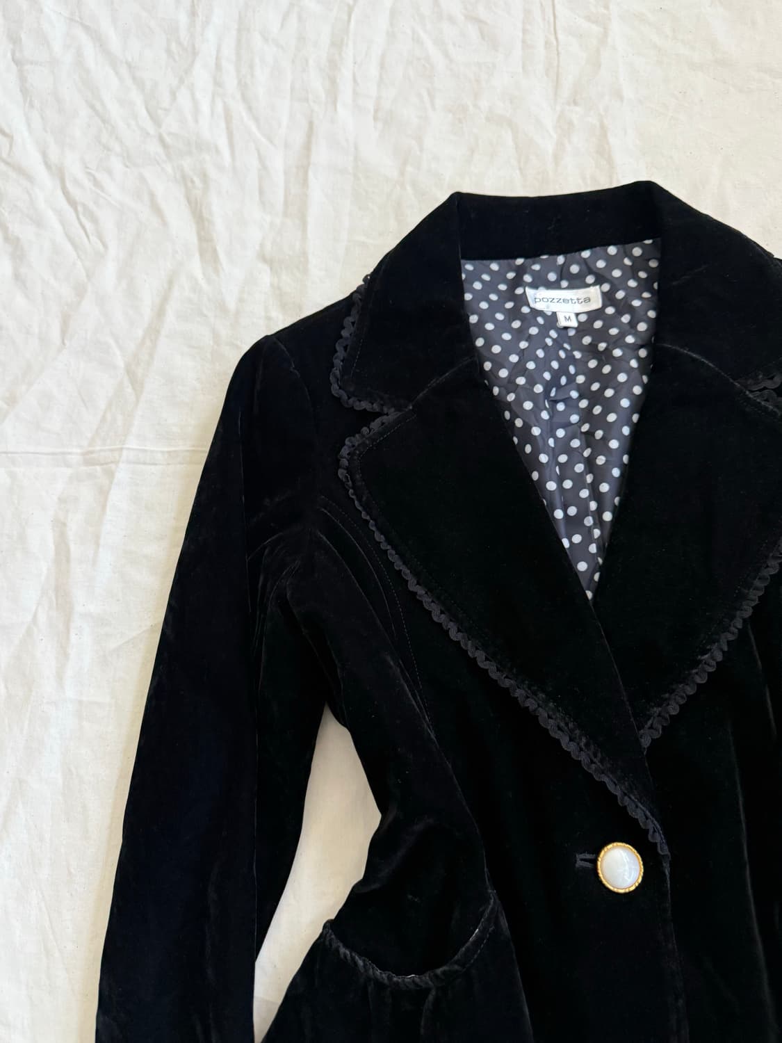 고스로리 공겜여주 벨벳 블랙 자켓 상품이미지4