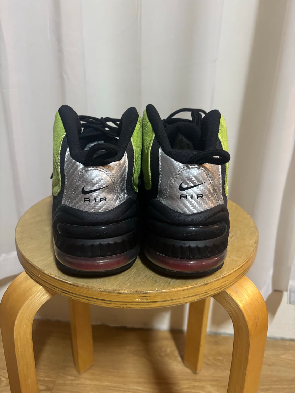 스투시 x 나이키 에어 페니 2 비비드 그린 us11 상품이미지3