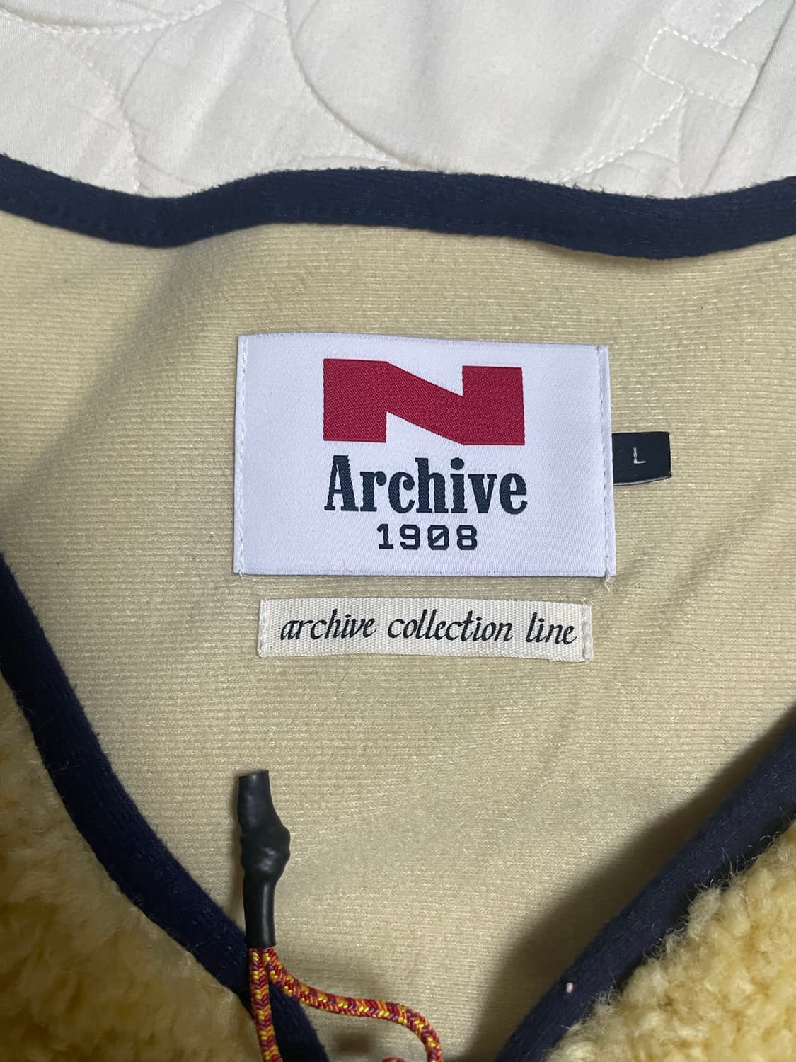 비욘드클로젯 옐로우 베스트 상품이미지3