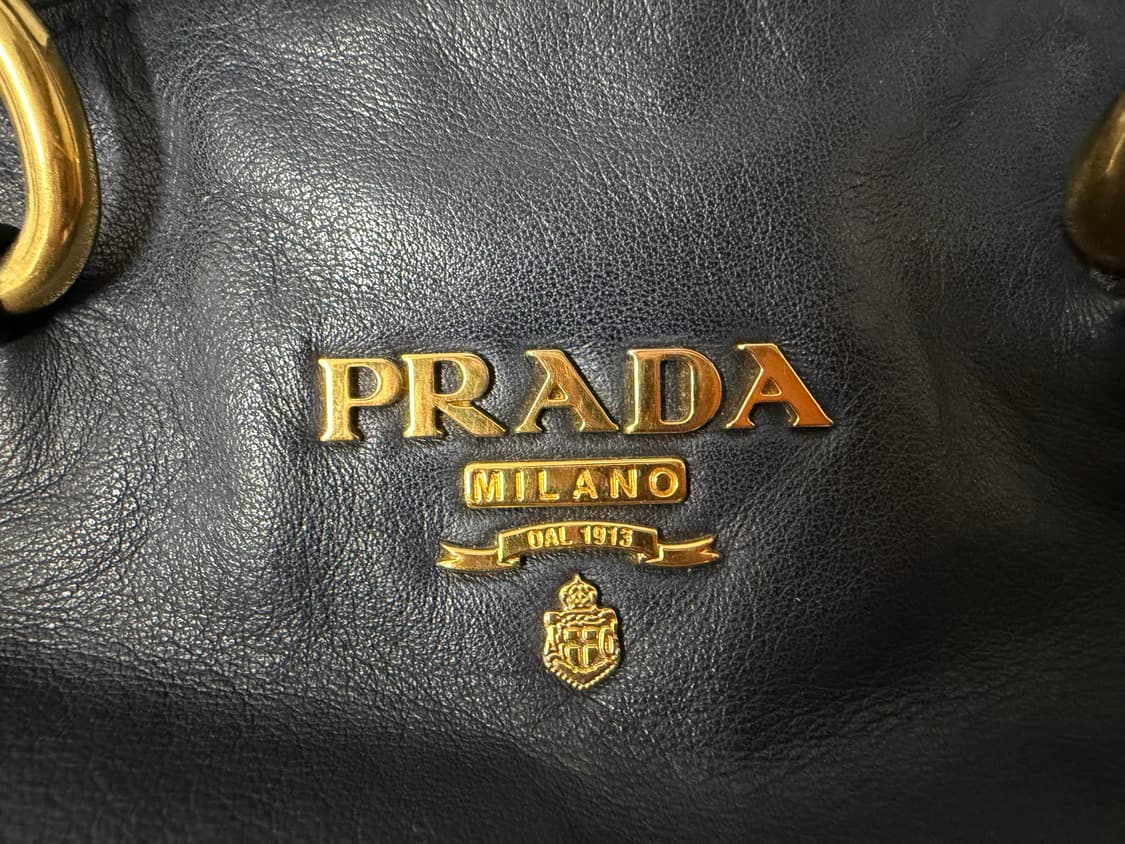 [정품] 프라다 블랙 대학생 토트백  상품이미지6