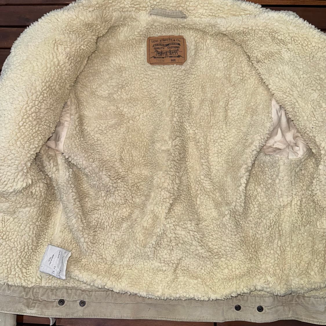 90s 리바이스 더티 에이징 쉐르파 트러커 자켓 made in ITALY 상품이미지7