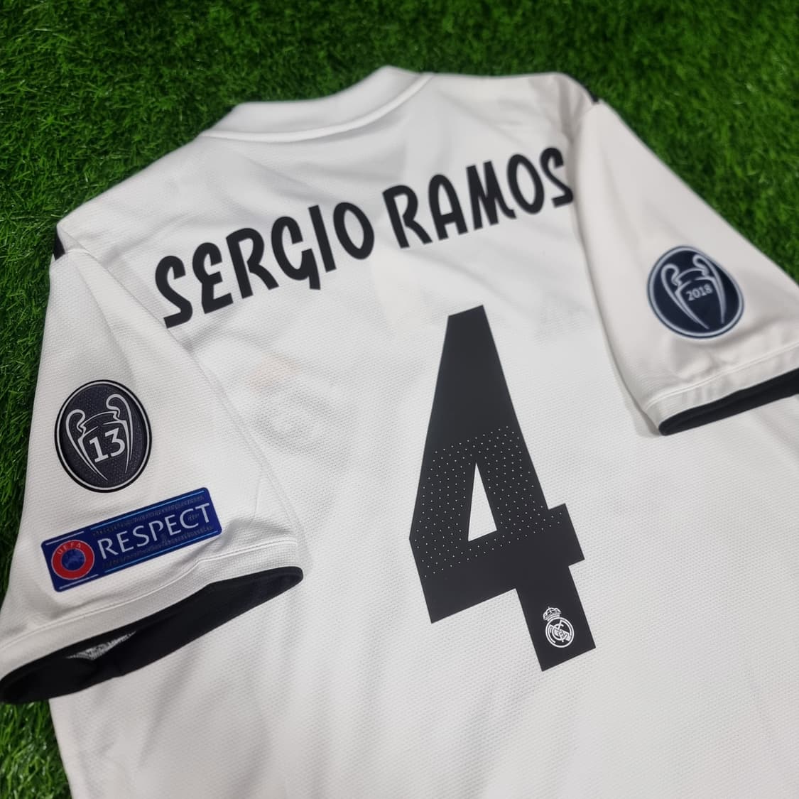 18-19시즌 레알 마드리드 홈 유니폼 #4 라모스 상품이미지3