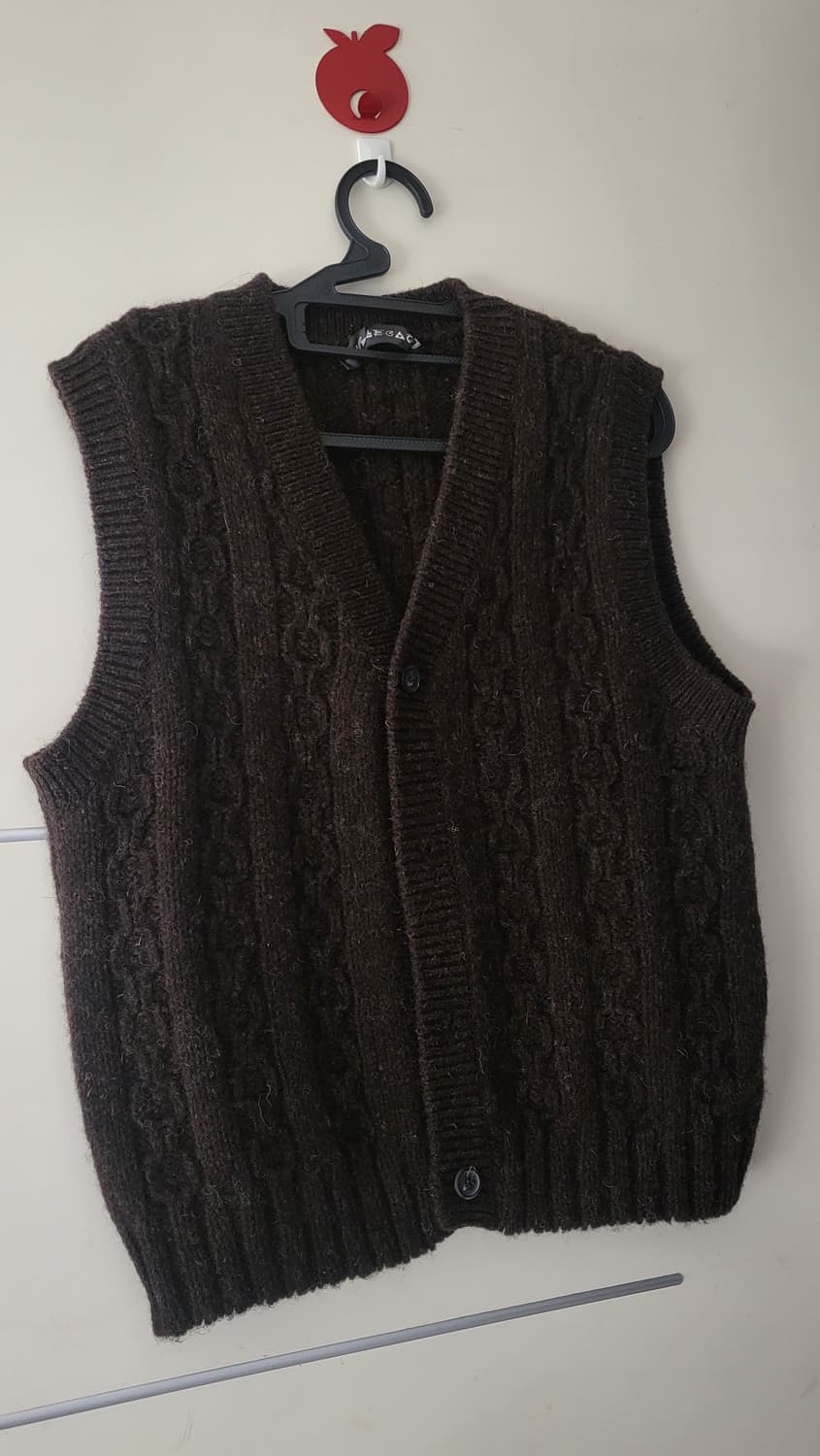 아워레가쉬 버튼브이넥울니트조끼 상품이미지1