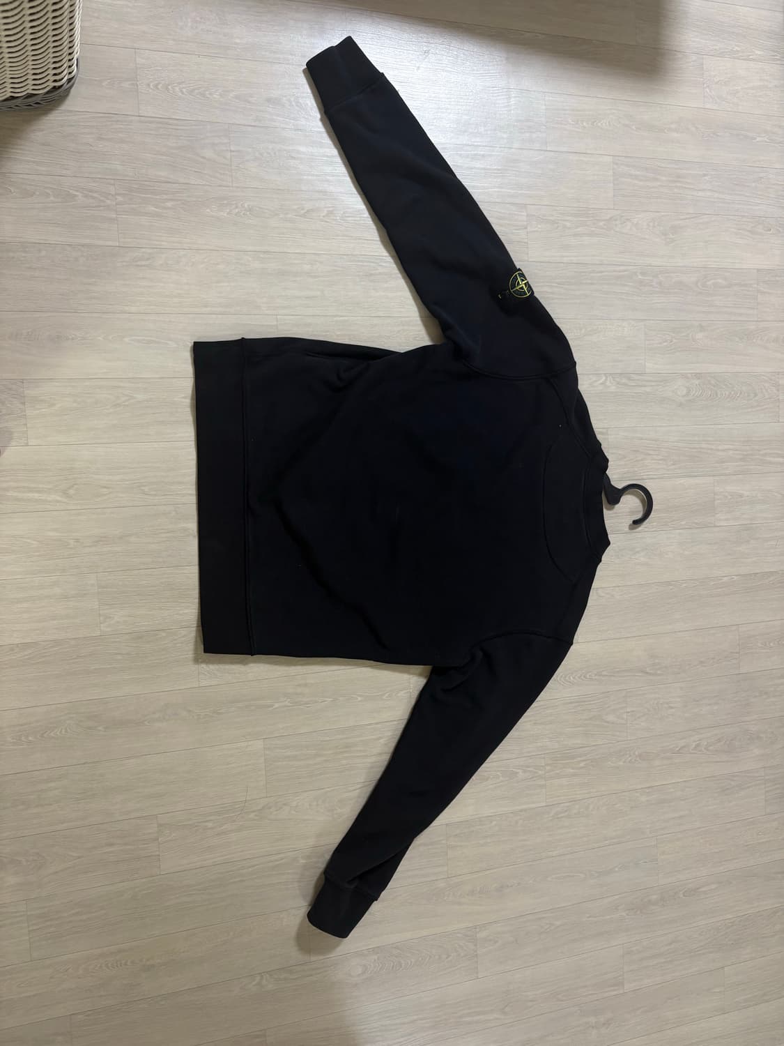 스톤아일랜드 블랙 라지 L 맨투맨 상품이미지3