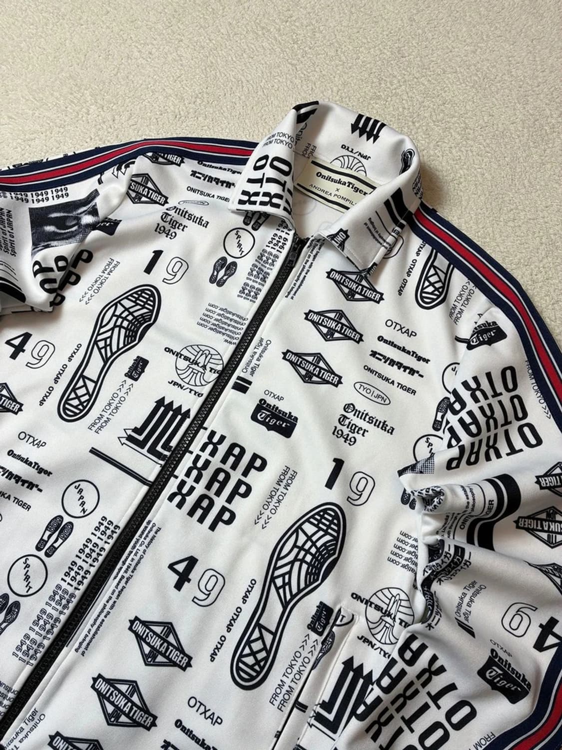 오니츠카타이거 x 안드레아 폼필리오 트랙탑 집업 PN7118 상품이미지3