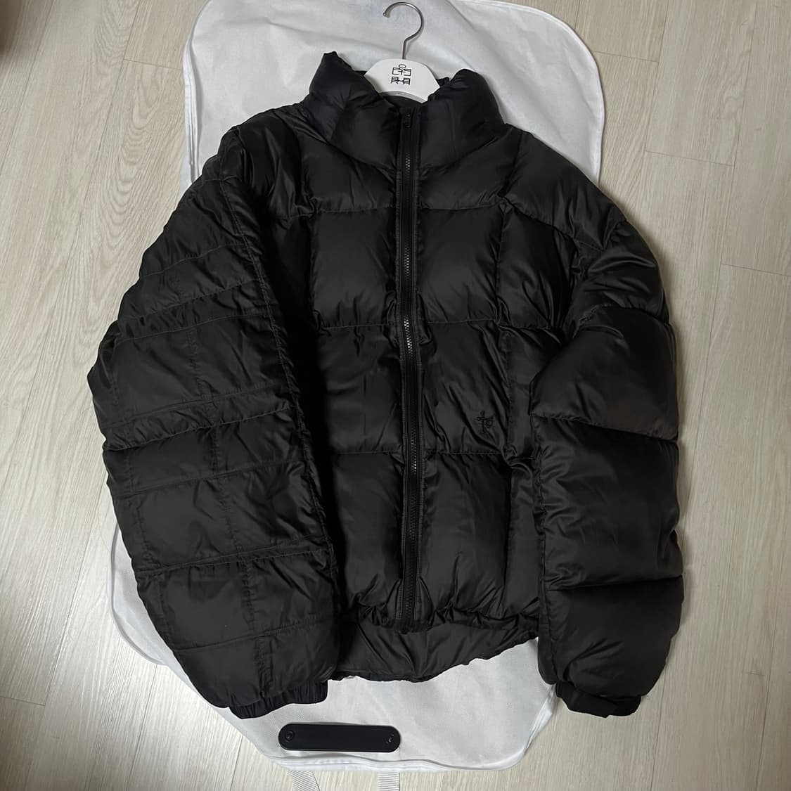 (3) 폴리테루 패치드 집 다운 푸퍼 다크차콜 상품이미지3